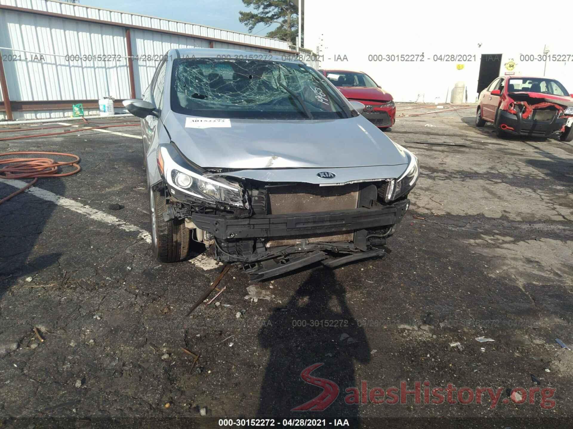 3KPFK4A71HE121985 2017 KIA FORTE