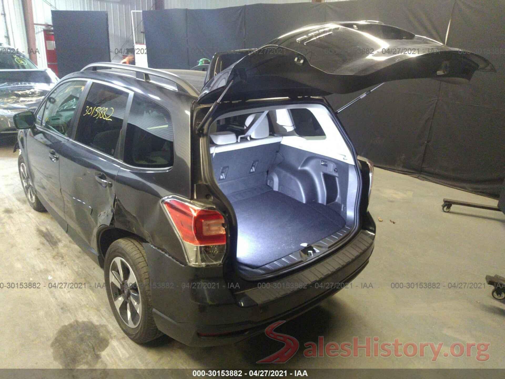 JF2SJAEC7JH584383 2018 SUBARU FORESTER