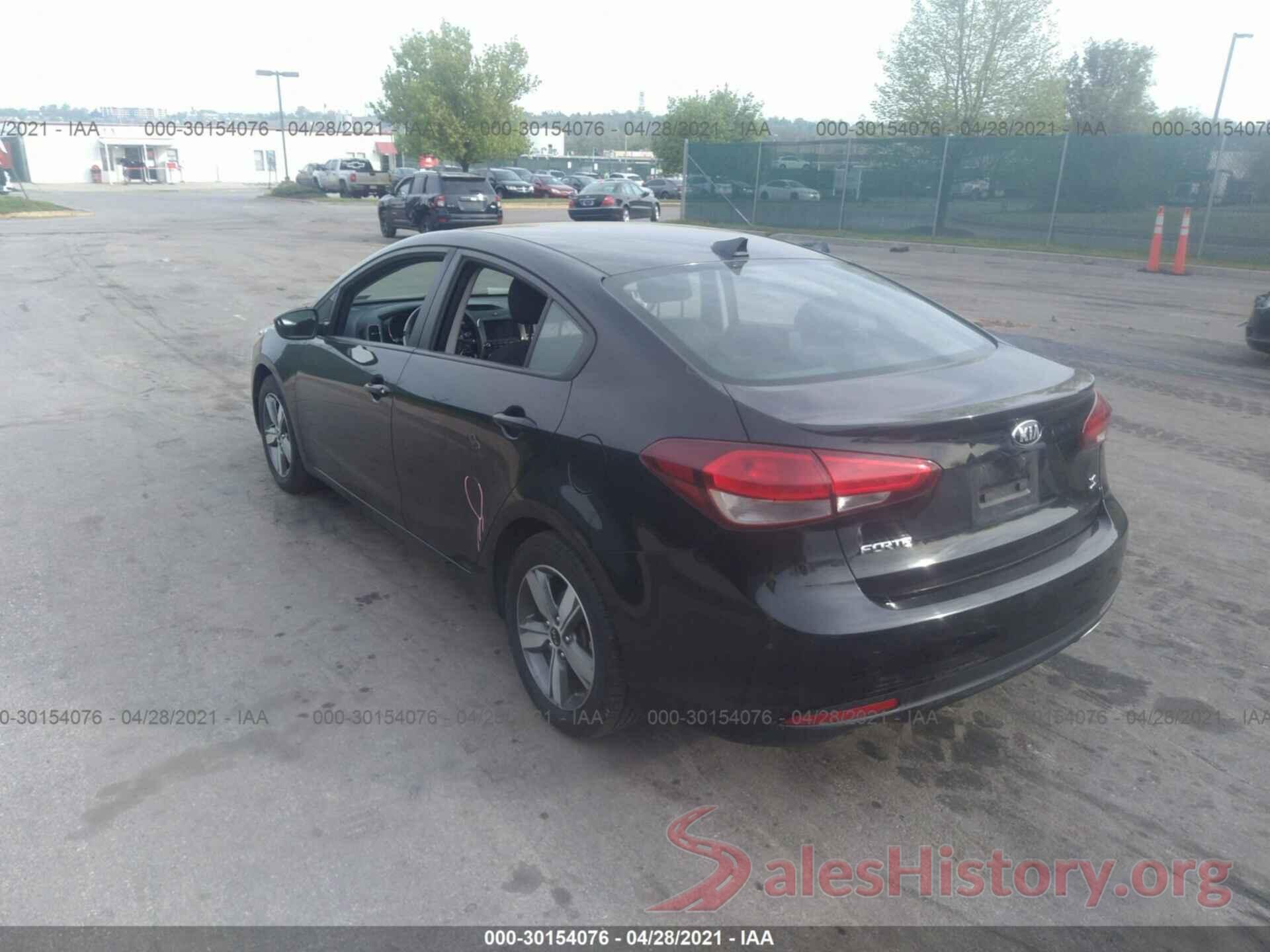 3KPFL4A76JE198144 2018 KIA FORTE