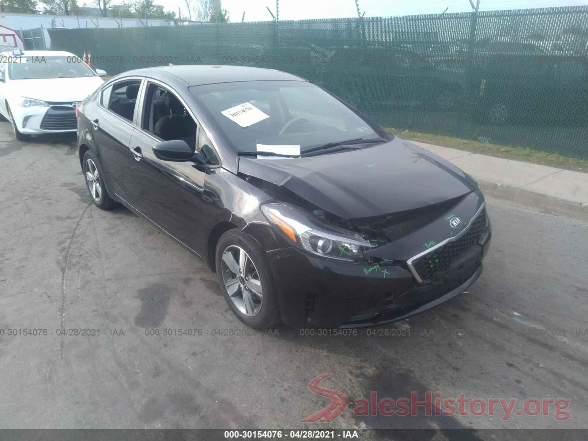 3KPFL4A76JE198144 2018 KIA FORTE