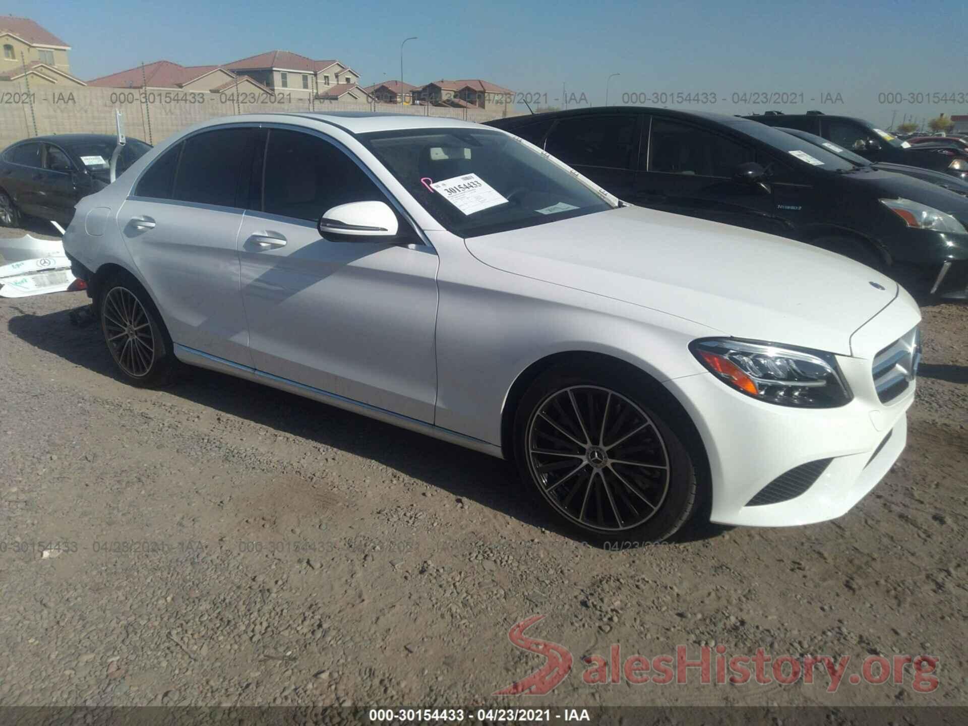 WDDWF8DB6KR483923 2019 MERCEDES-BENZ C-CLASS