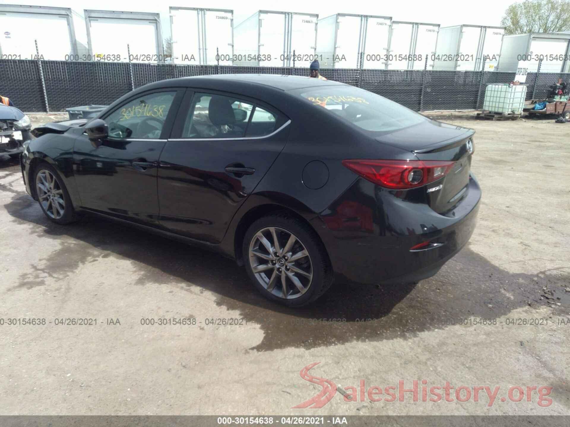 3MZBN1V31JM209147 2018 MAZDA MAZDA3 4-DOOR