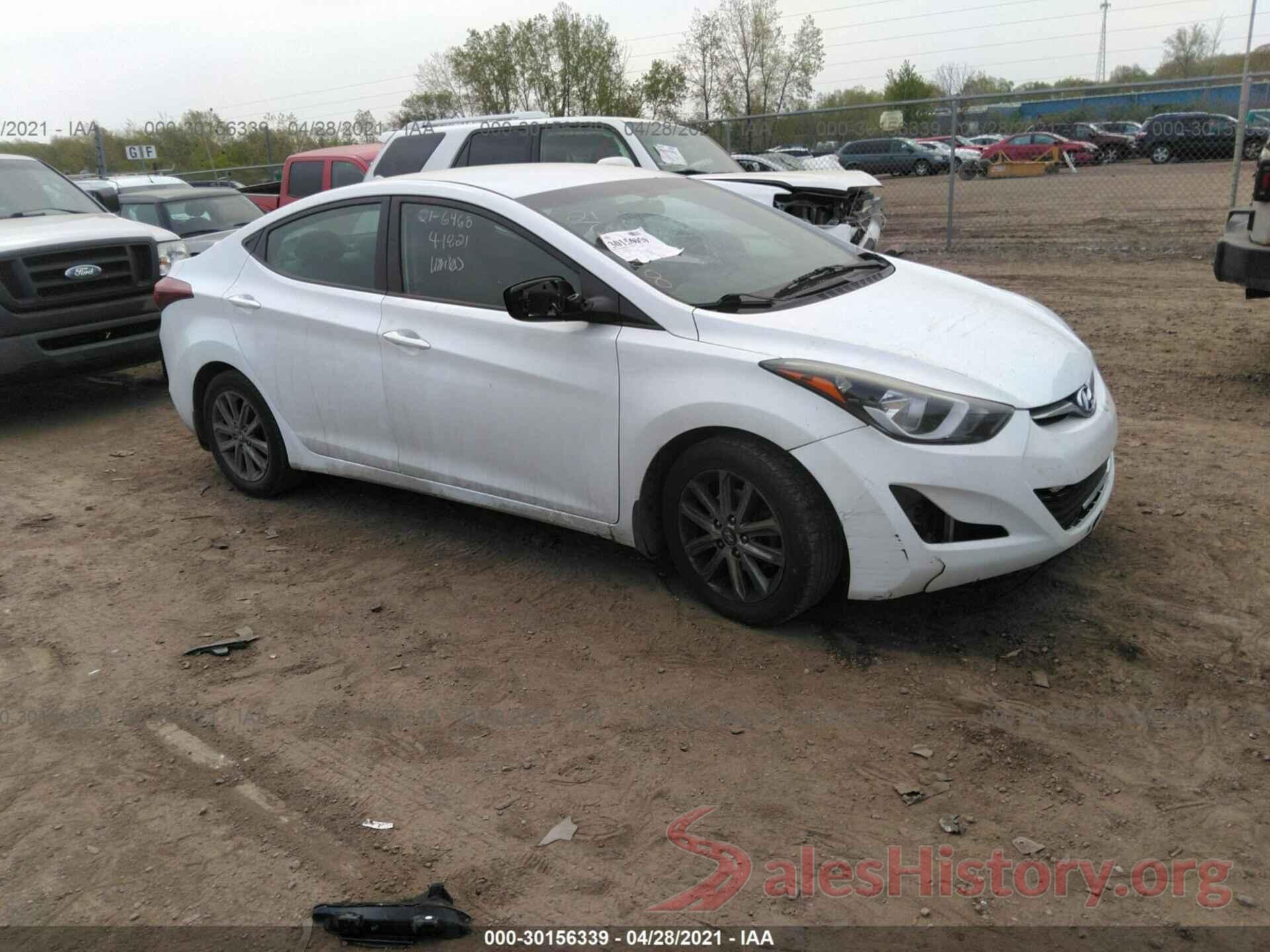 5NPDH4AE4FH641806 2015 HYUNDAI ELANTRA