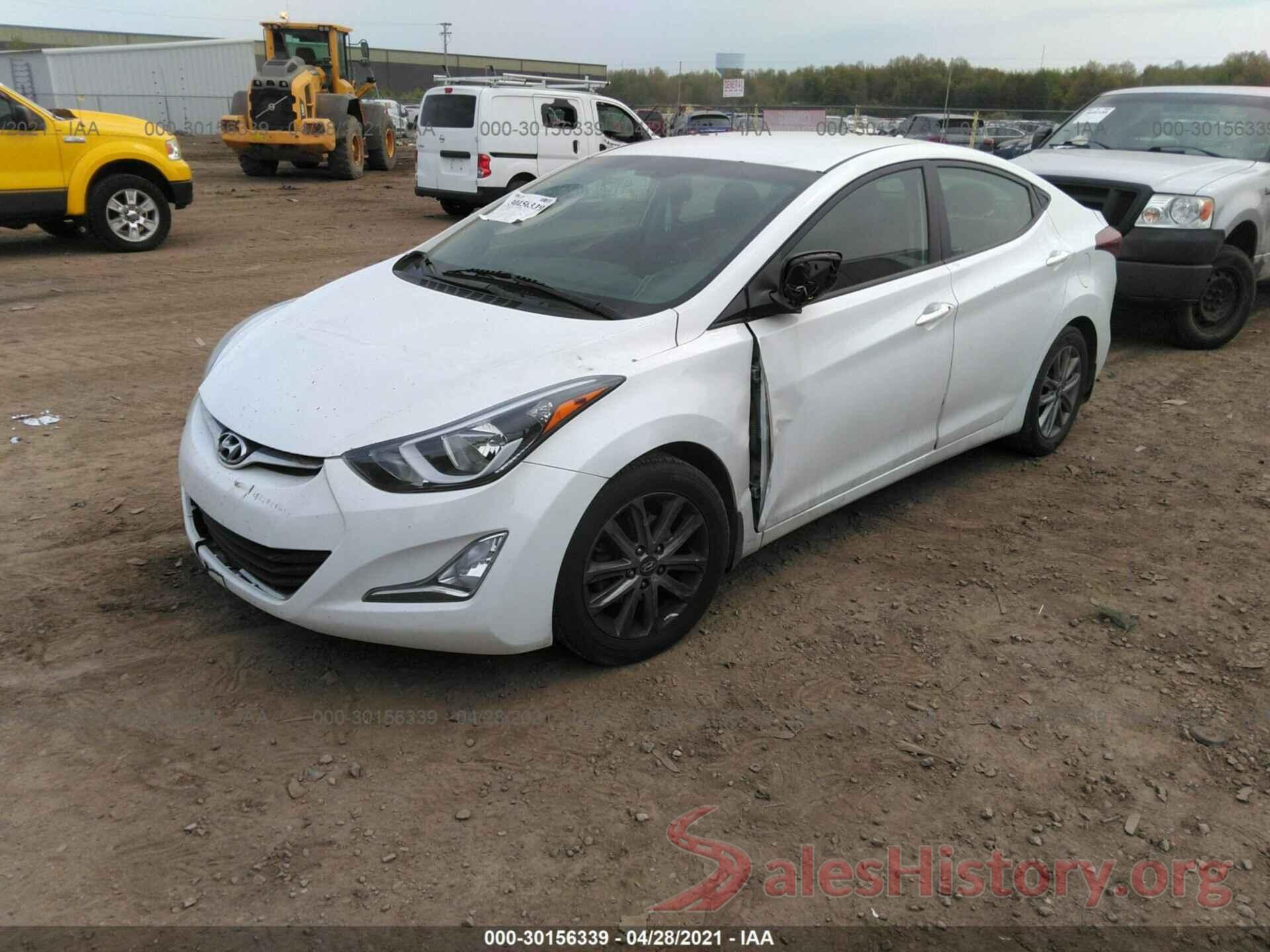 5NPDH4AE4FH641806 2015 HYUNDAI ELANTRA