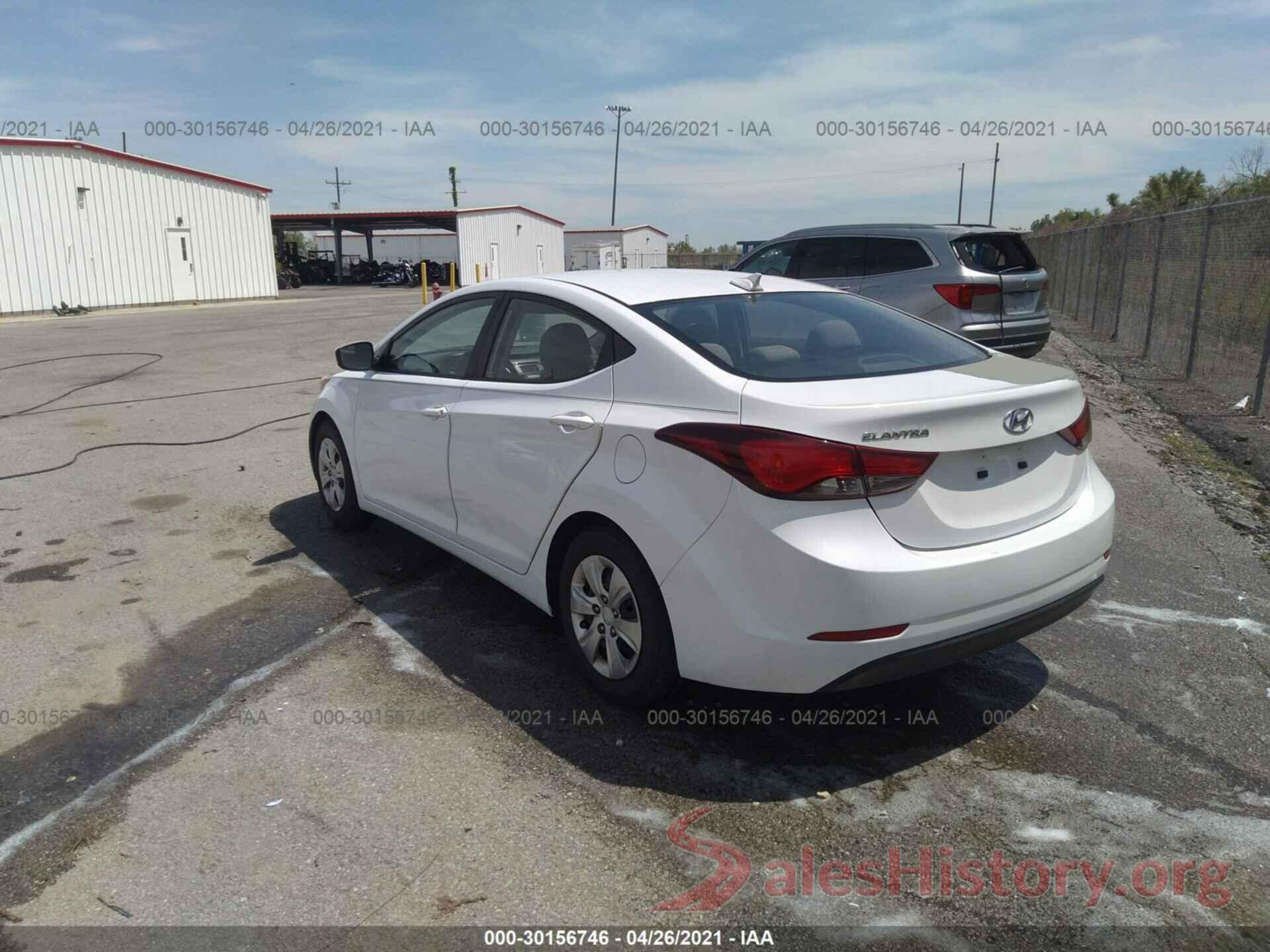 5NPDH4AE5GH757601 2016 HYUNDAI ELANTRA