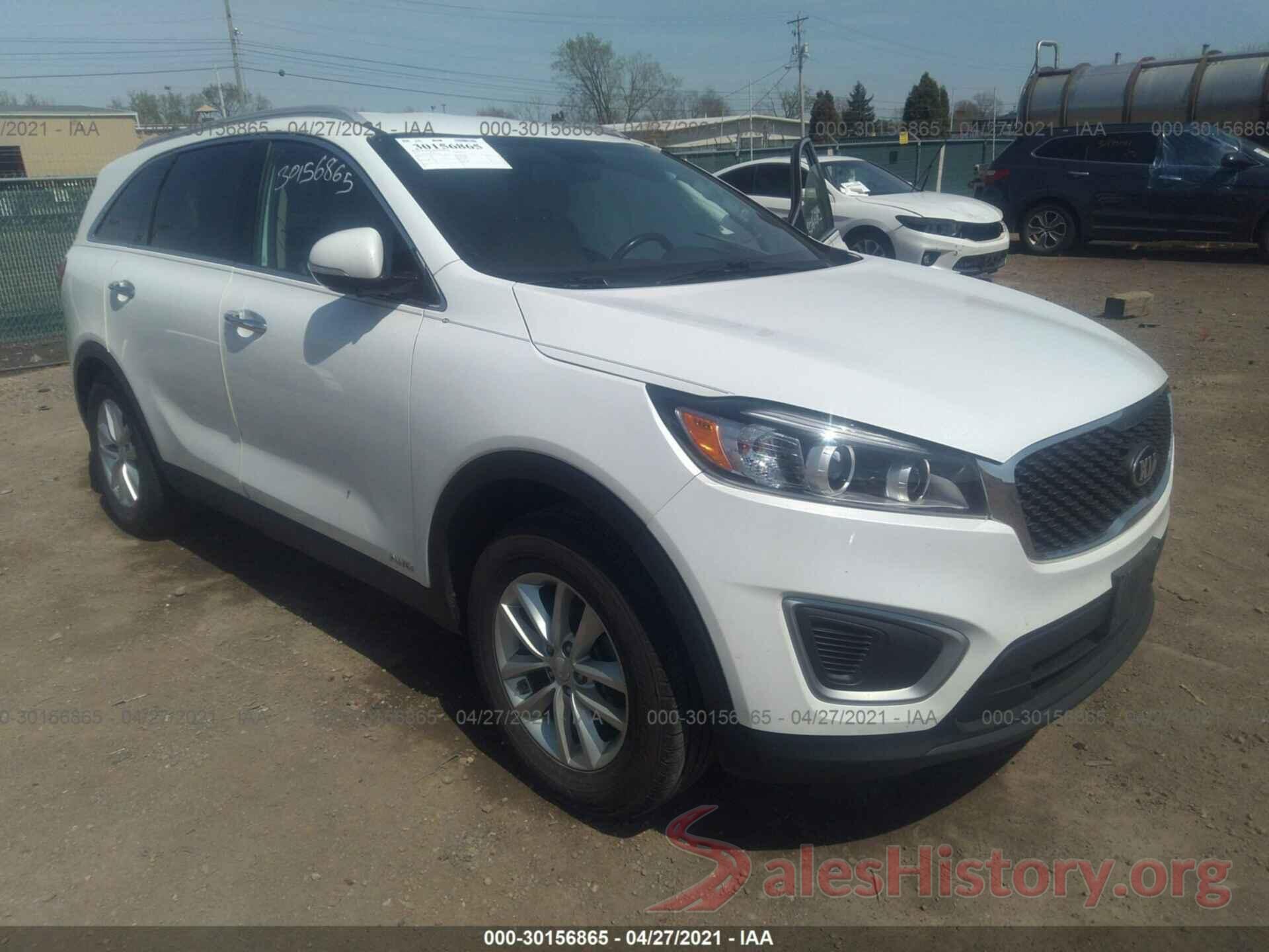 5XYPGDA38HG265264 2017 KIA SORENTO