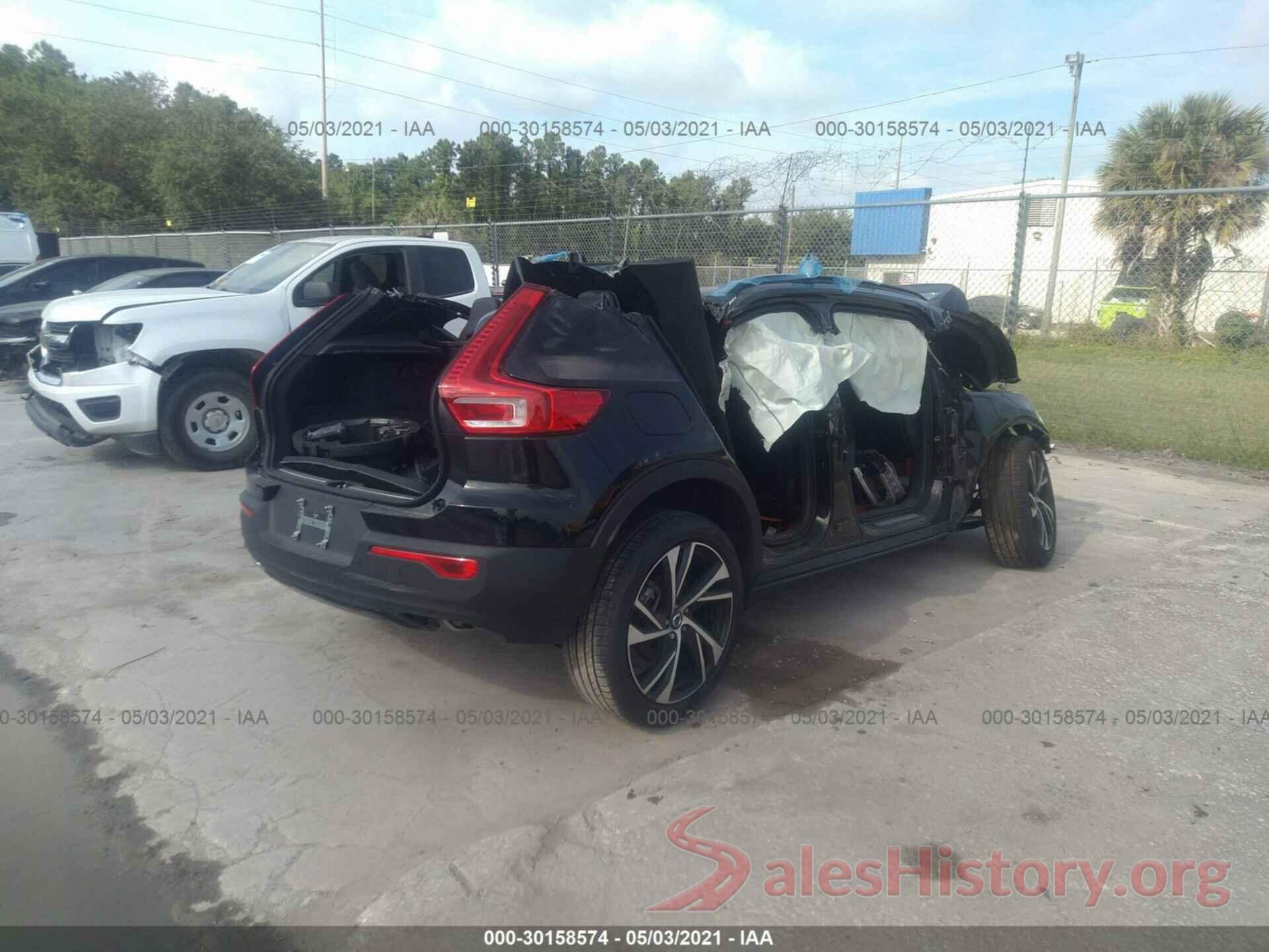 YV4162UM0L2339567 2020 VOLVO XC40