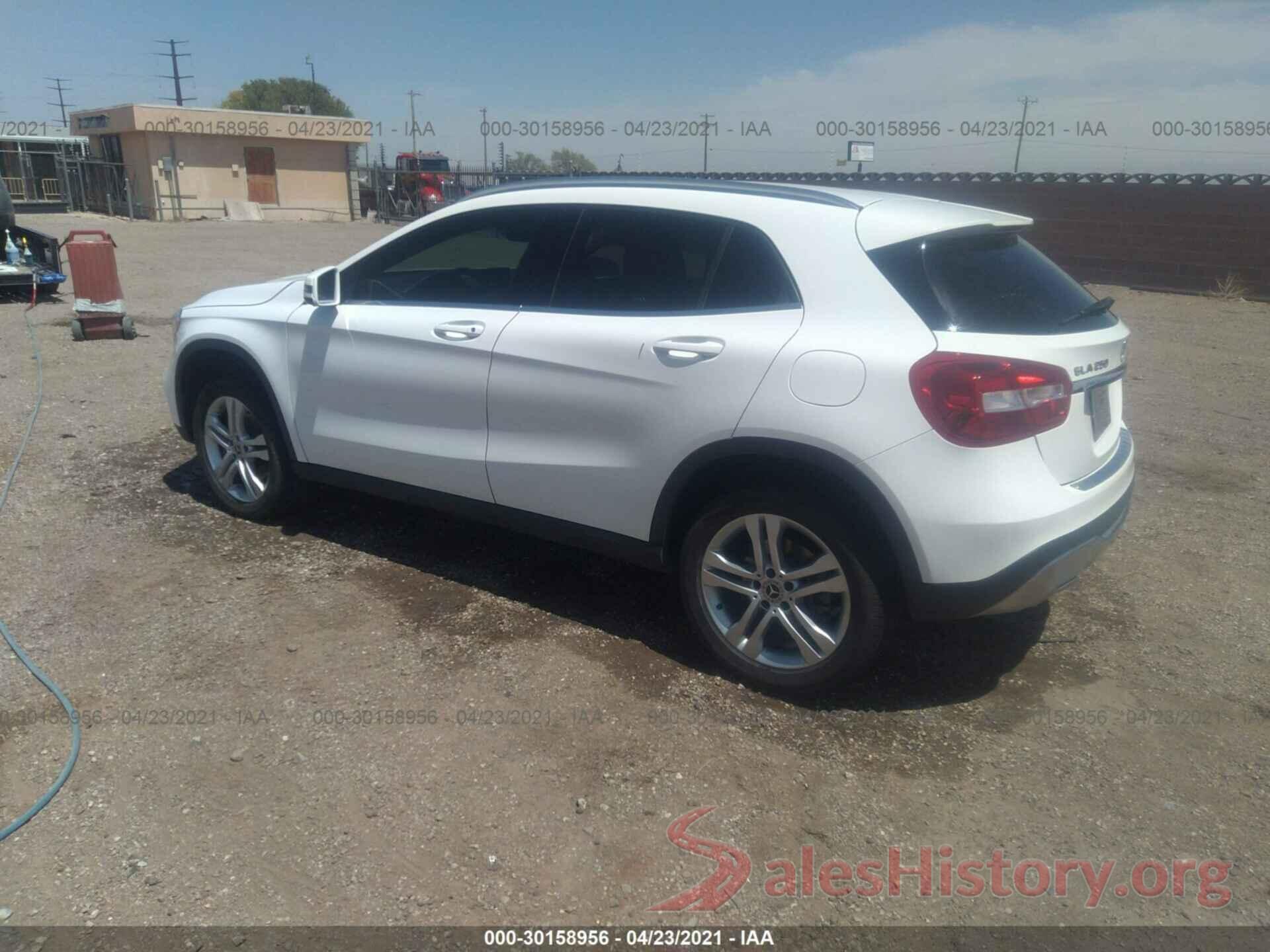 WDCTG4EB4KU000390 2019 MERCEDES-BENZ GLA