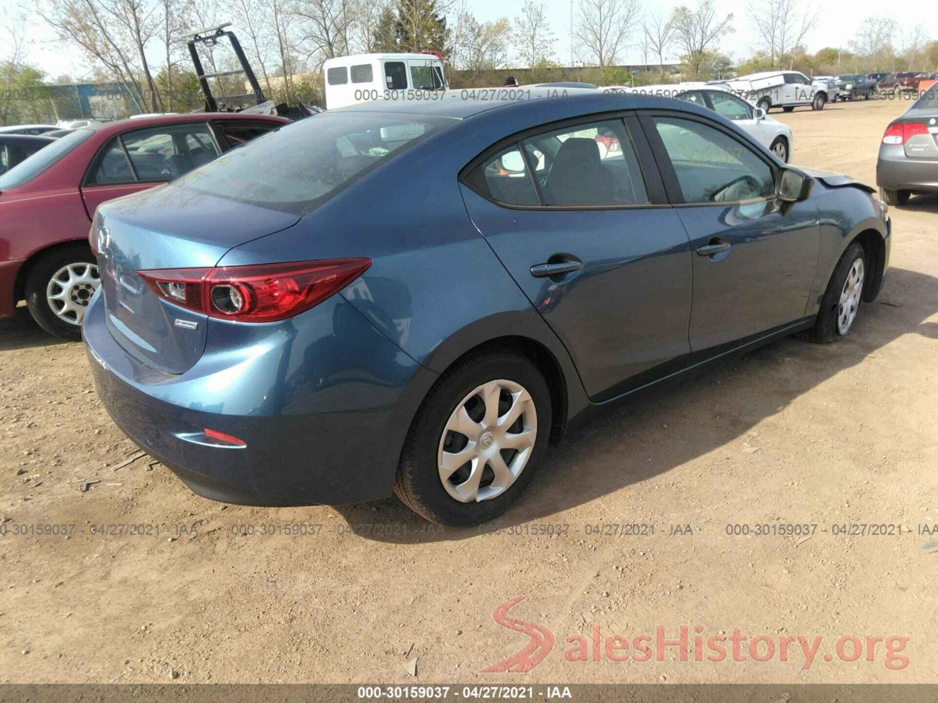 3MZBN1U72JM212692 2018 MAZDA MAZDA3 4-DOOR