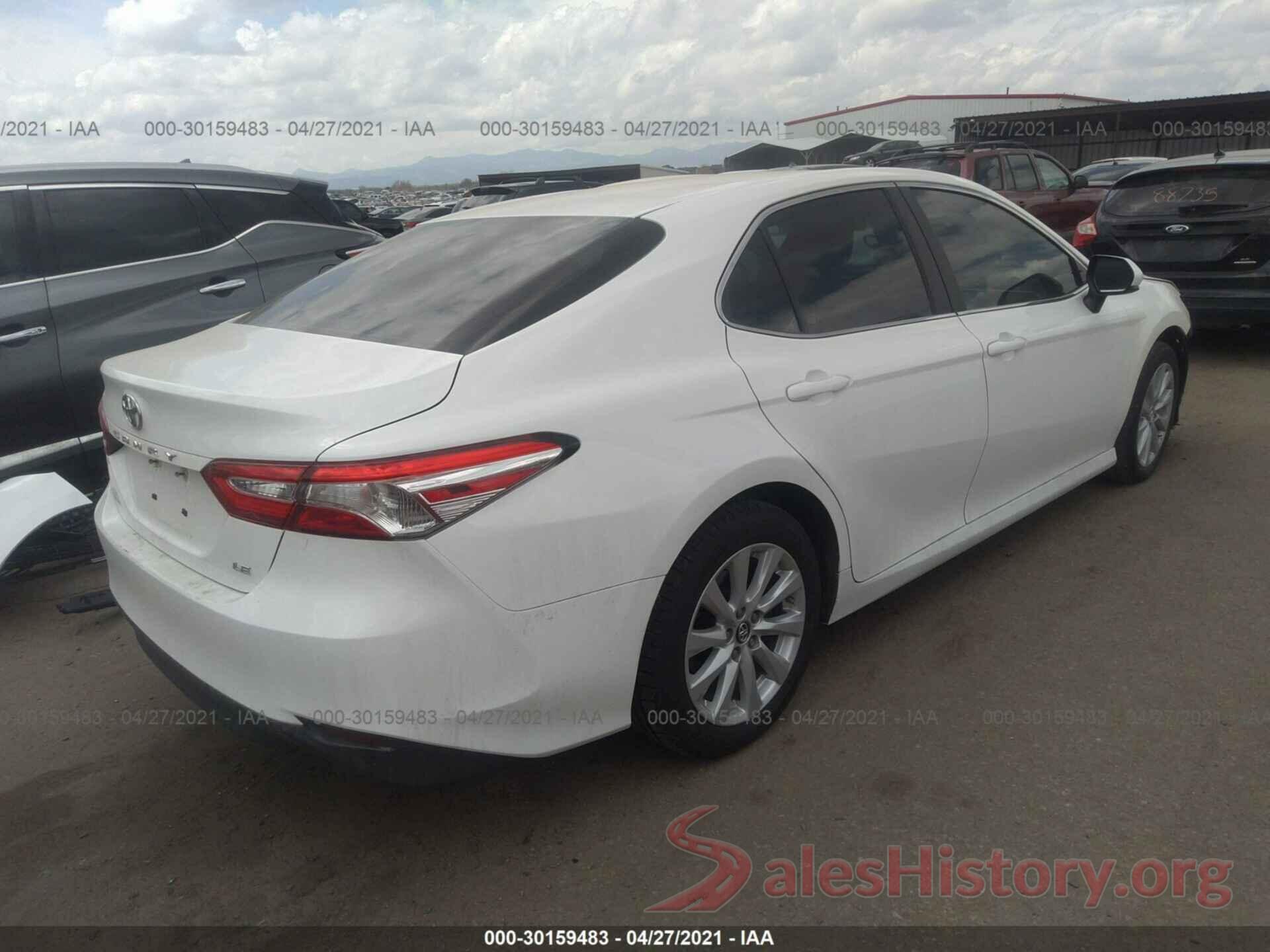 4T1B11HK9JU670427 2018 TOYOTA CAMRY