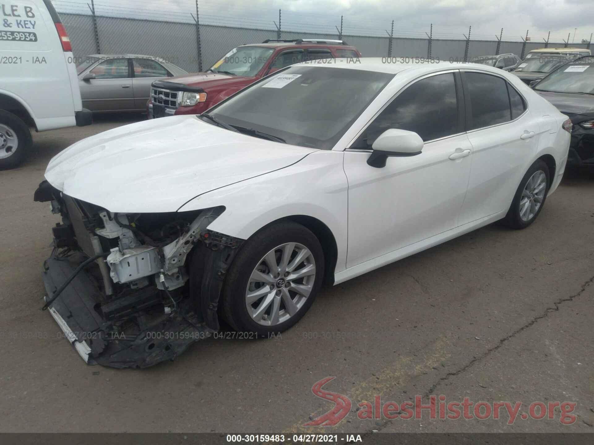 4T1B11HK9JU670427 2018 TOYOTA CAMRY