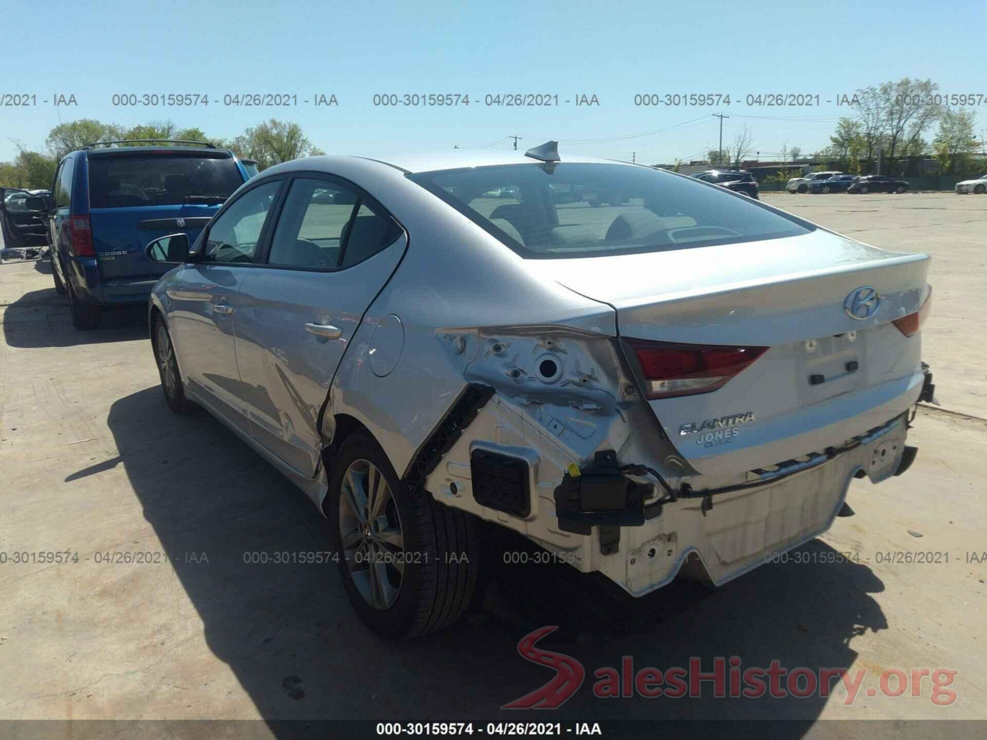 5NPD84LF9JH323002 2018 HYUNDAI ELANTRA