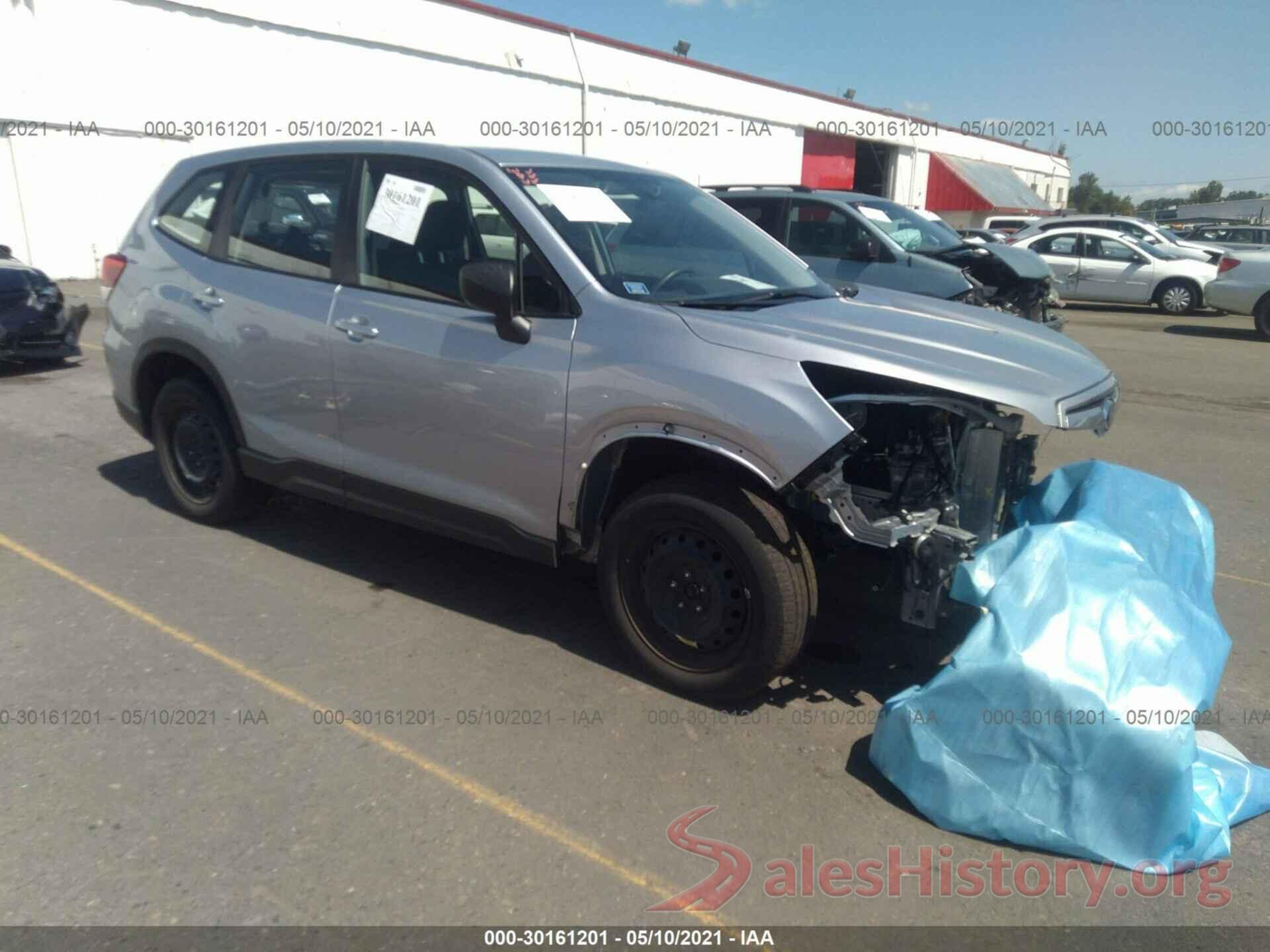 JF2SKAAC8KH522396 2019 SUBARU FORESTER