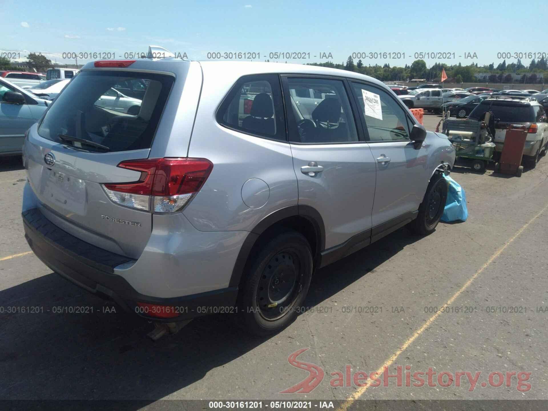 JF2SKAAC8KH522396 2019 SUBARU FORESTER