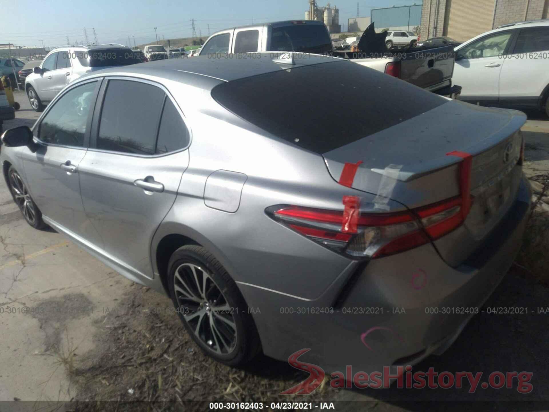 4T1B11HK8KU779138 2019 TOYOTA CAMRY