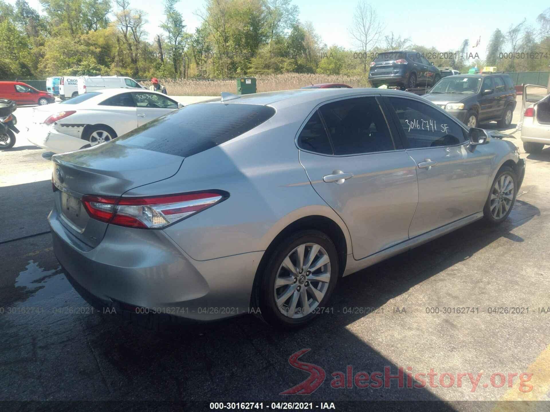 4T1B11HK3KU698144 2019 TOYOTA CAMRY