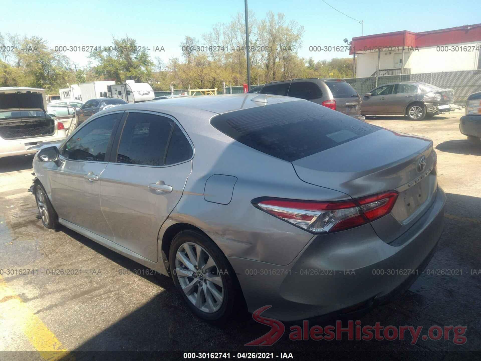 4T1B11HK3KU698144 2019 TOYOTA CAMRY