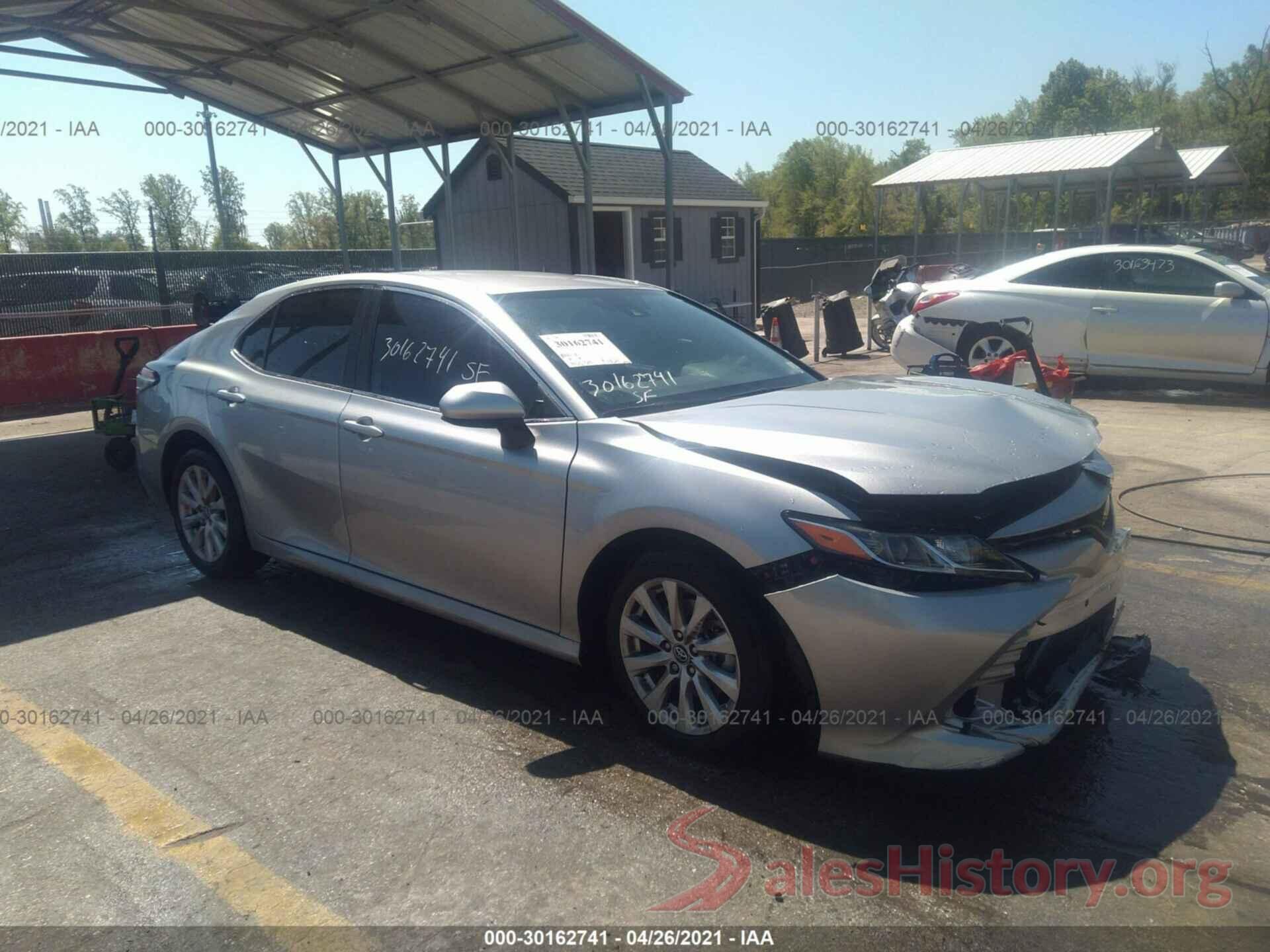 4T1B11HK3KU698144 2019 TOYOTA CAMRY