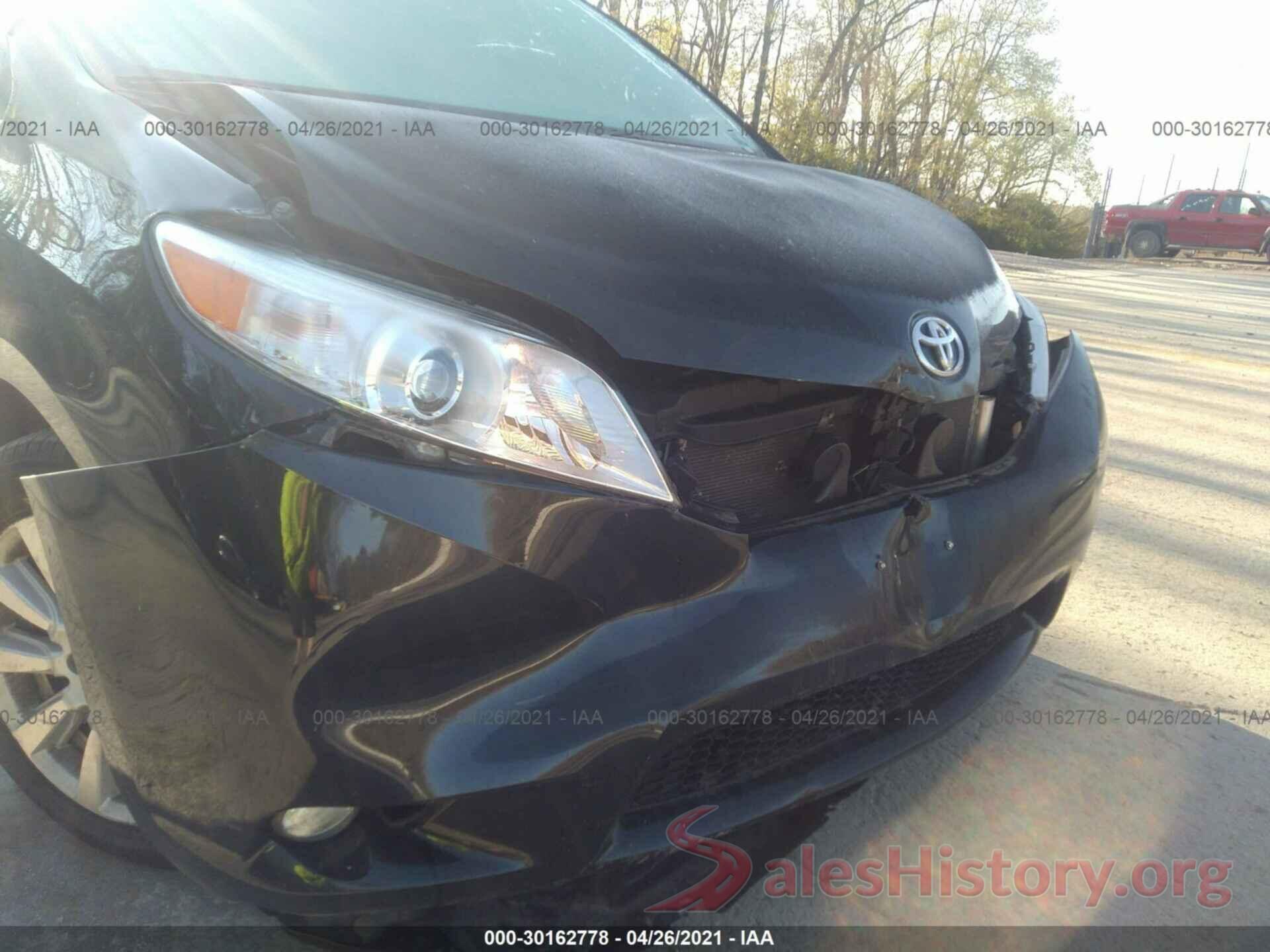 5TDDZ3DC7HS178459 2017 TOYOTA SIENNA