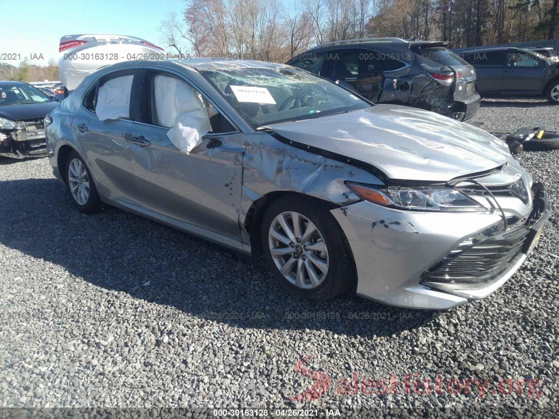 4T1B11HK4JU577136 2018 TOYOTA CAMRY