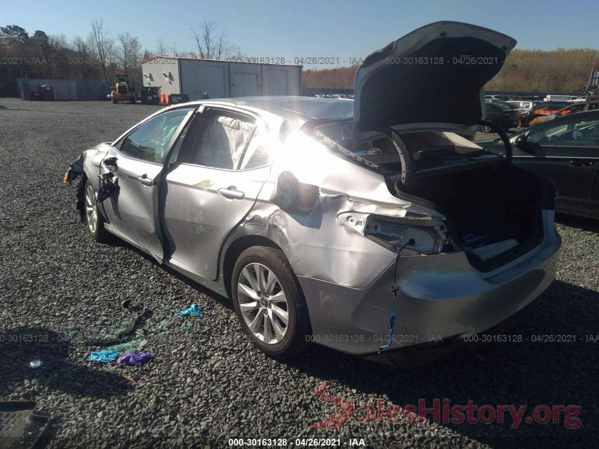 4T1B11HK4JU577136 2018 TOYOTA CAMRY