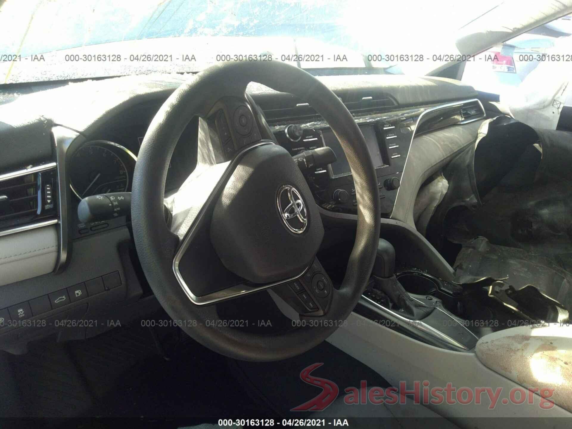 4T1B11HK4JU577136 2018 TOYOTA CAMRY