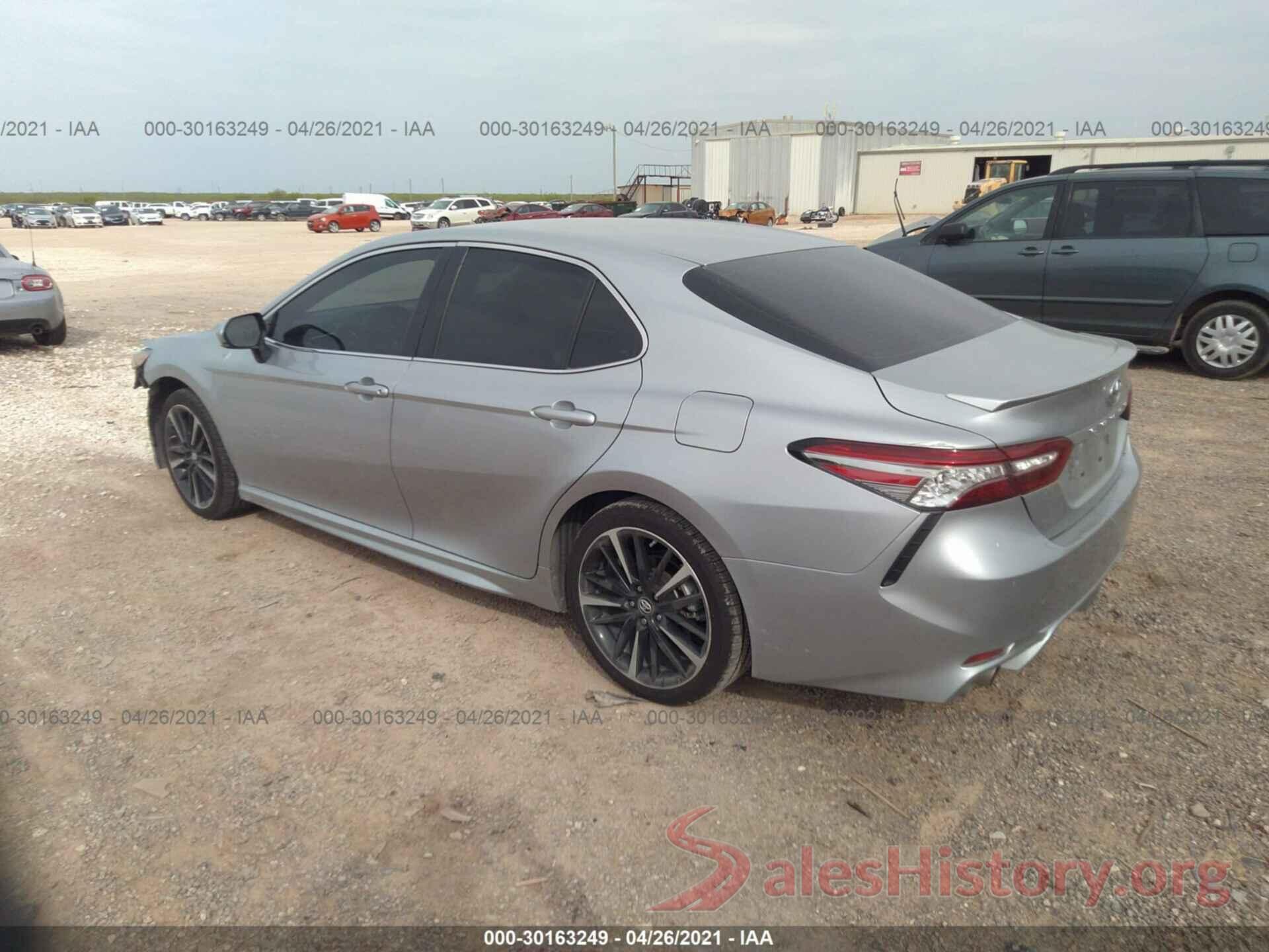 4T1B61HK1JU086038 2018 TOYOTA CAMRY