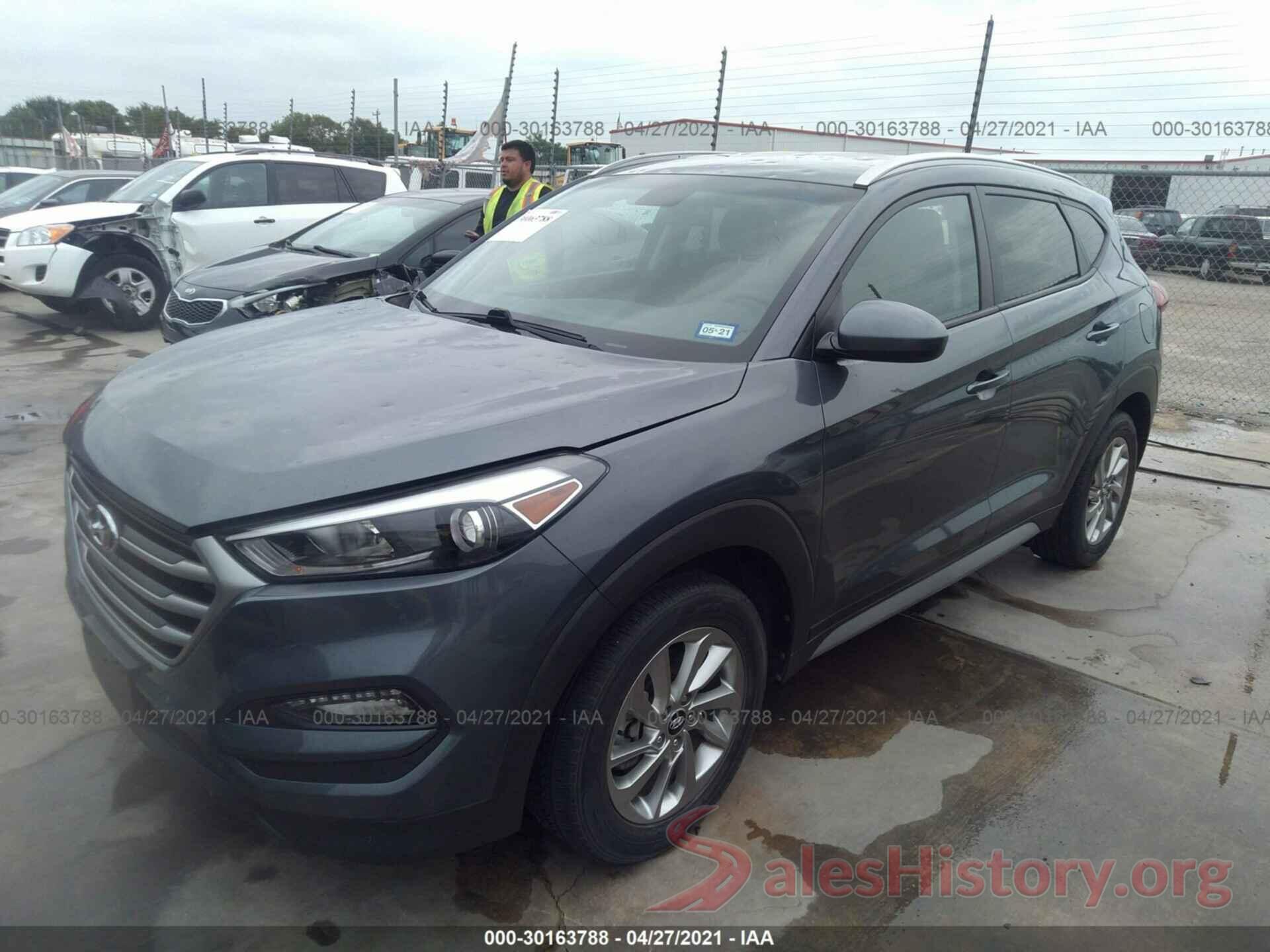 KM8J33A48HU483414 2017 HYUNDAI TUCSON