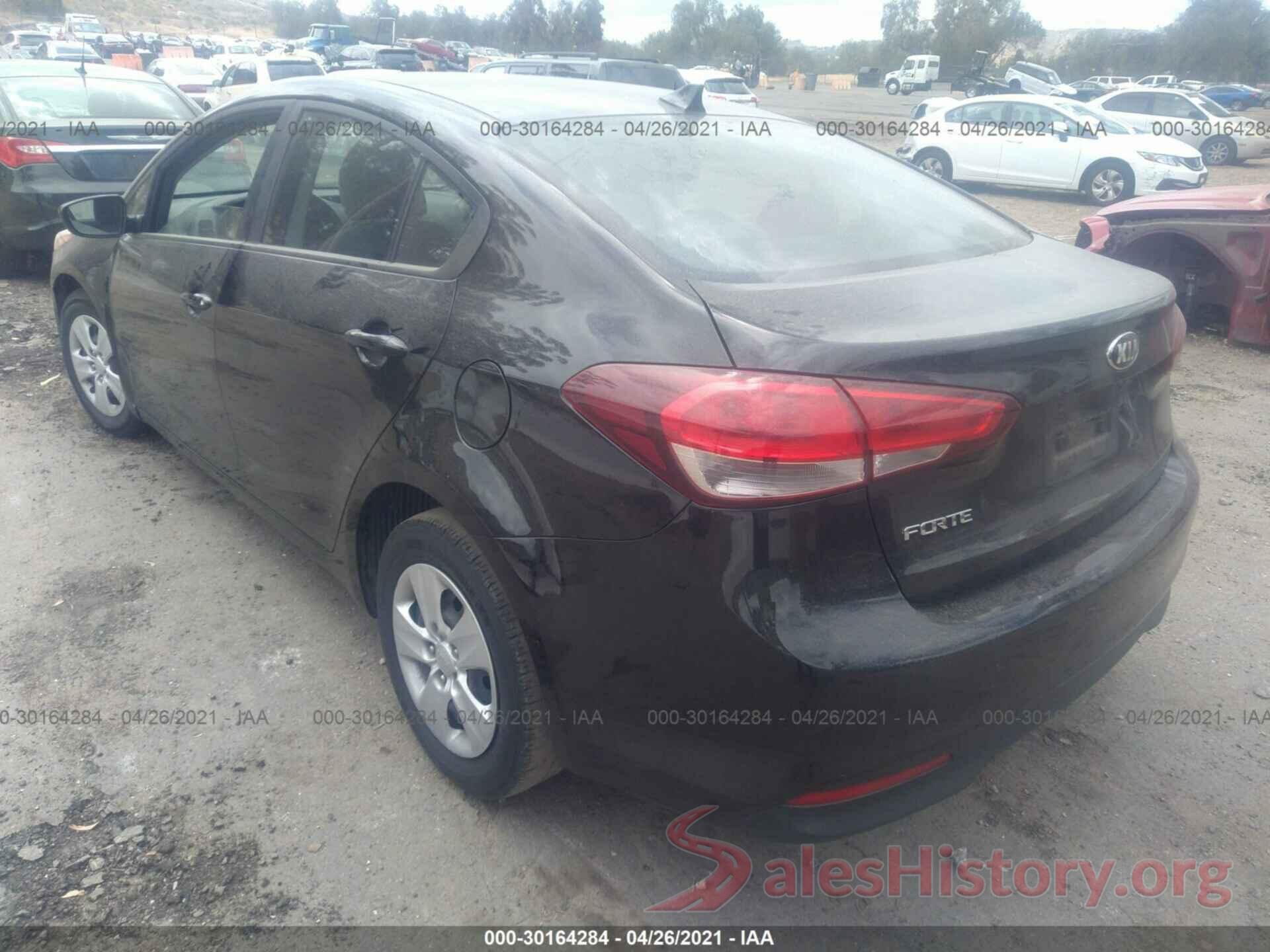 3KPFK4A74JE270865 2018 KIA FORTE