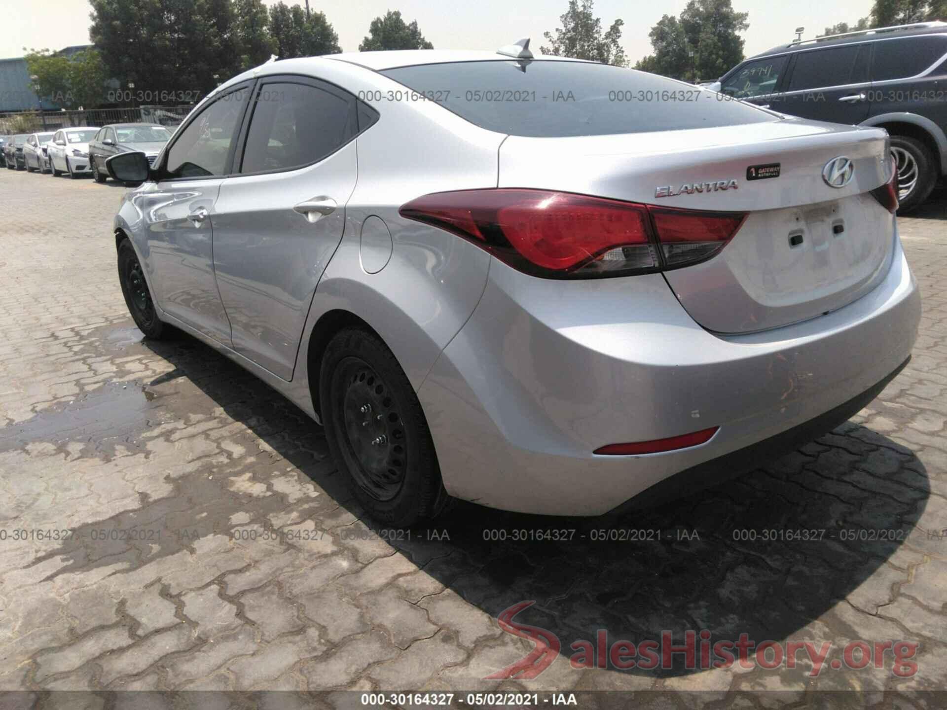 5NPDH4AEXGH675718 2016 HYUNDAI ELANTRA