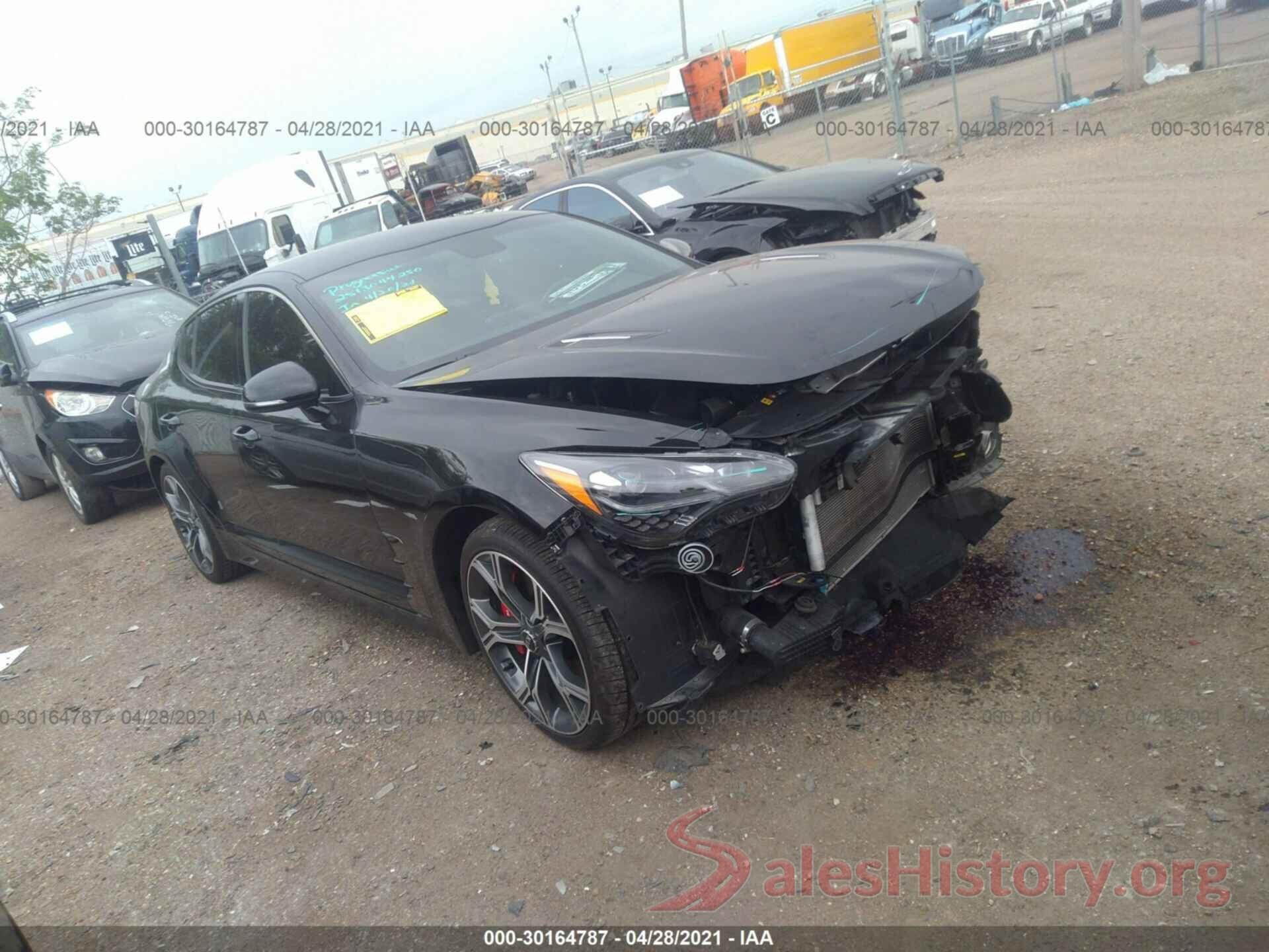 KNAE35LC0J6032197 2018 KIA STINGER