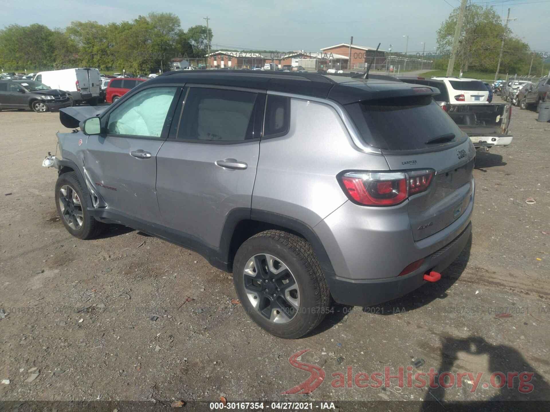 3C4NJDDB4JT451152 2018 JEEP COMPASS