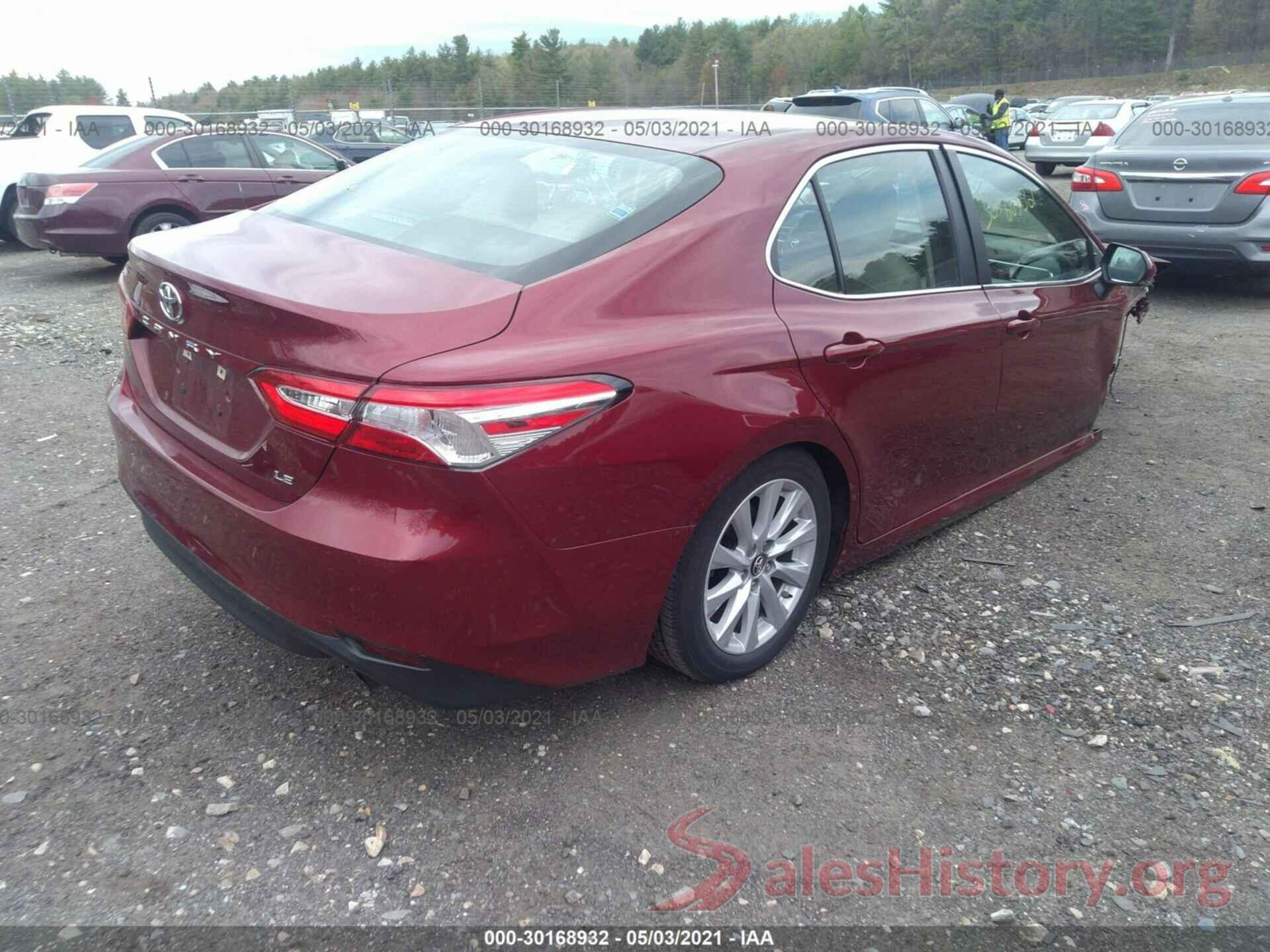 4T1B11HKXJU557585 2018 TOYOTA CAMRY