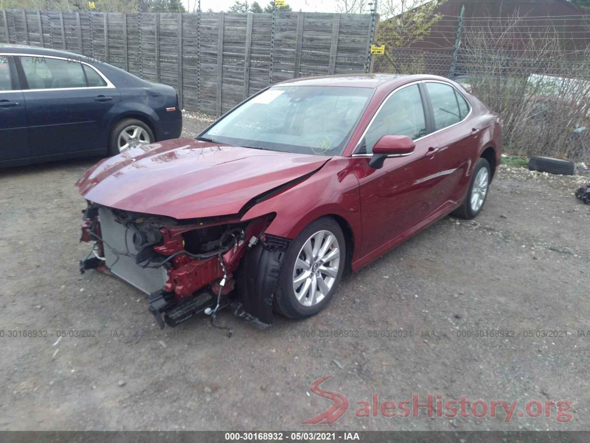 4T1B11HKXJU557585 2018 TOYOTA CAMRY