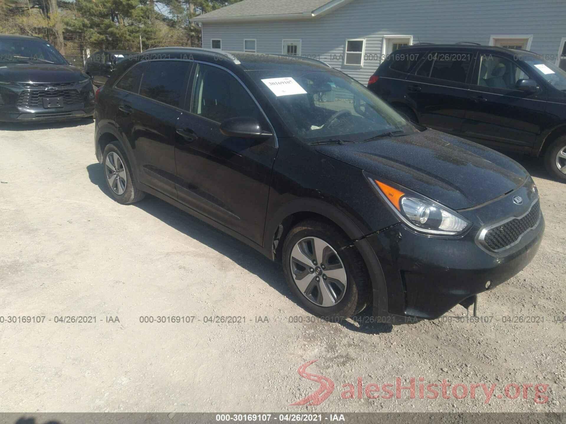 KNDCB3LC9K5264225 2019 KIA NIRO