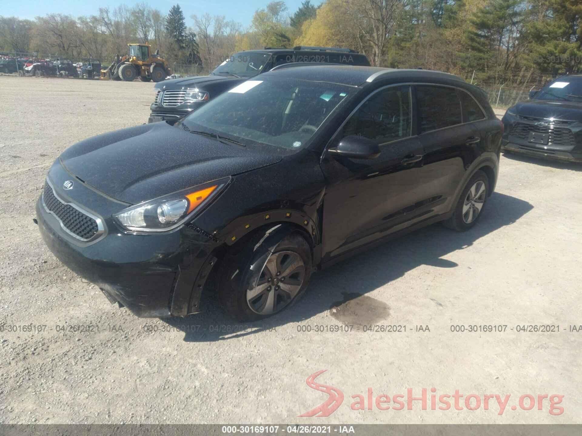 KNDCB3LC9K5264225 2019 KIA NIRO