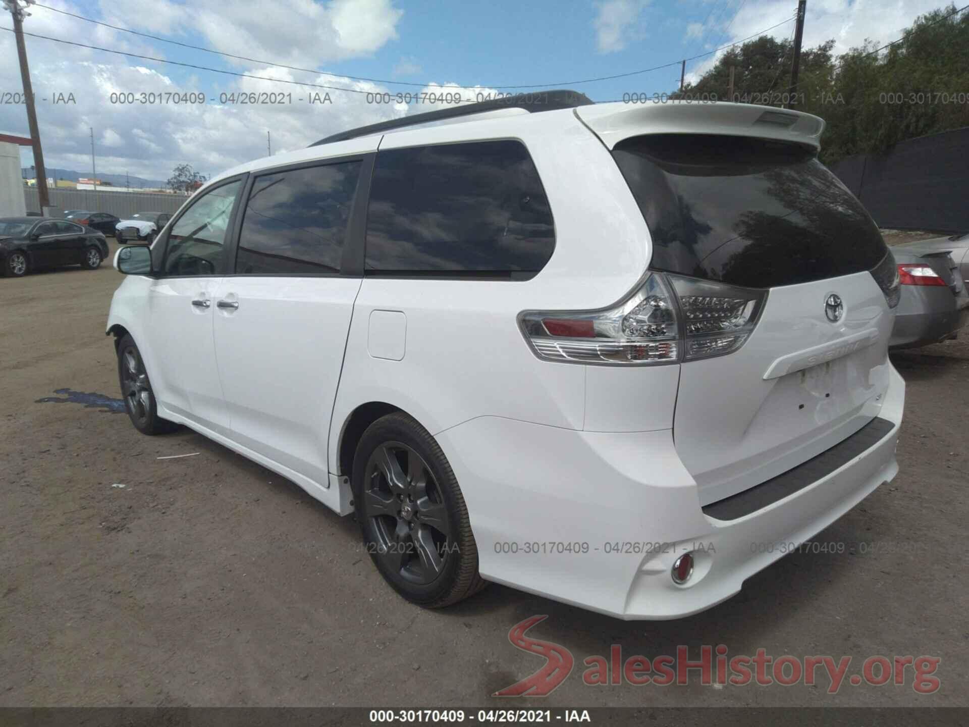 5TDXZ3DC6HS780010 2017 TOYOTA SIENNA