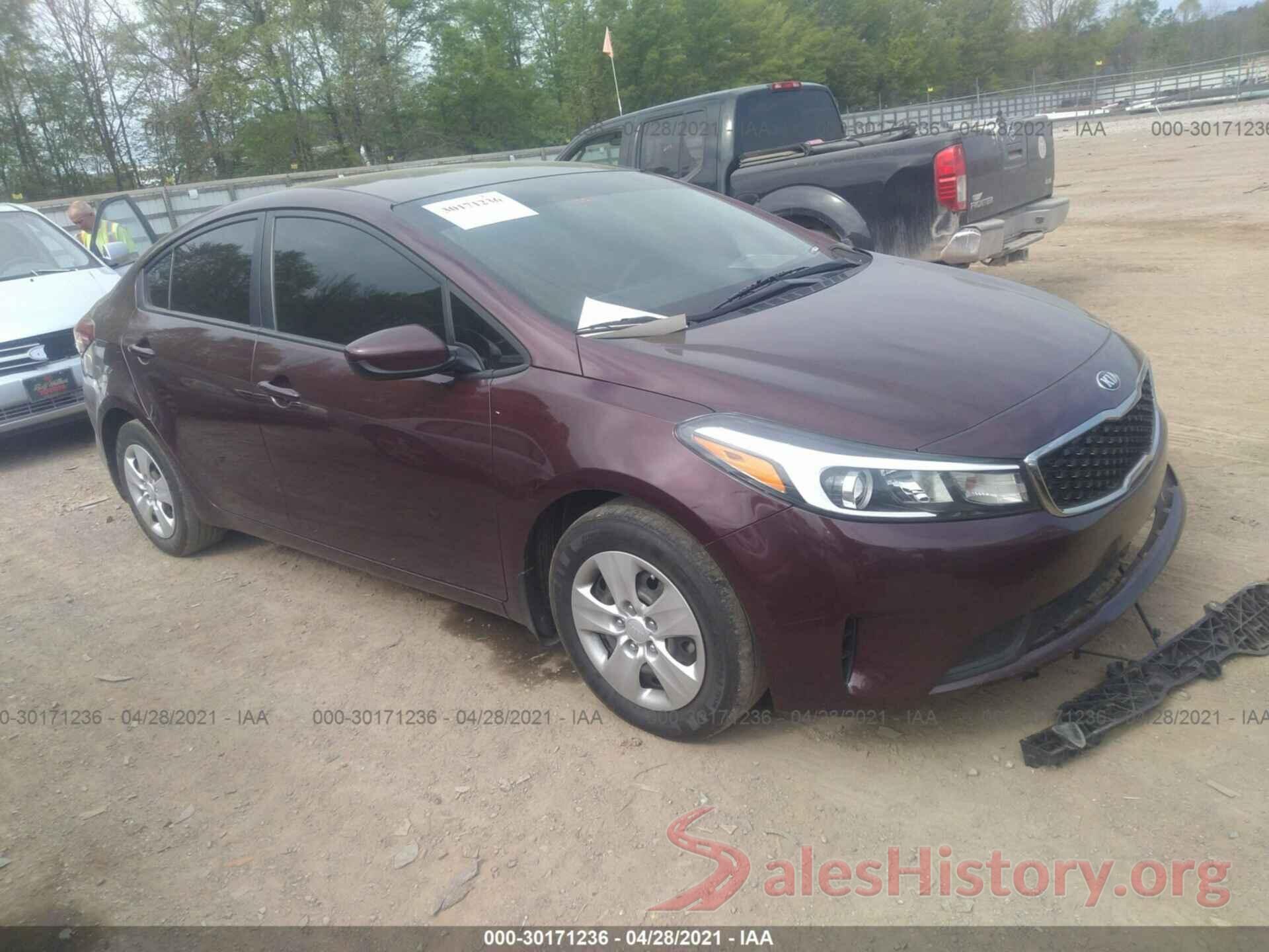 3KPFK4A7XJE198151 2018 KIA FORTE