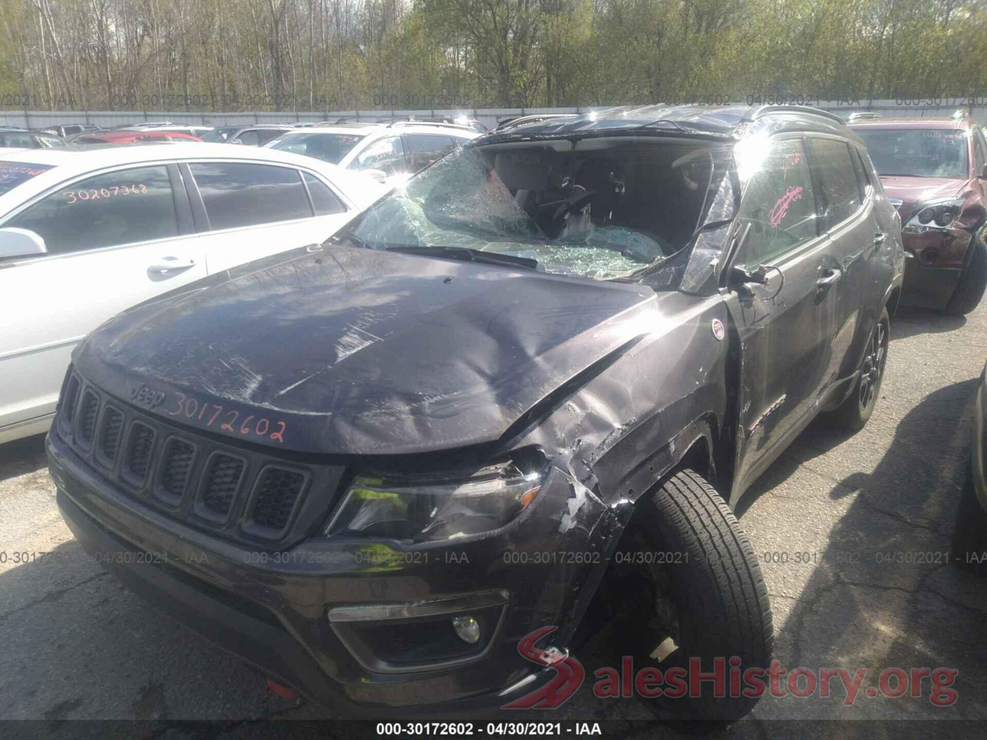 3C4NJDDB8KT765579 2019 JEEP COMPASS