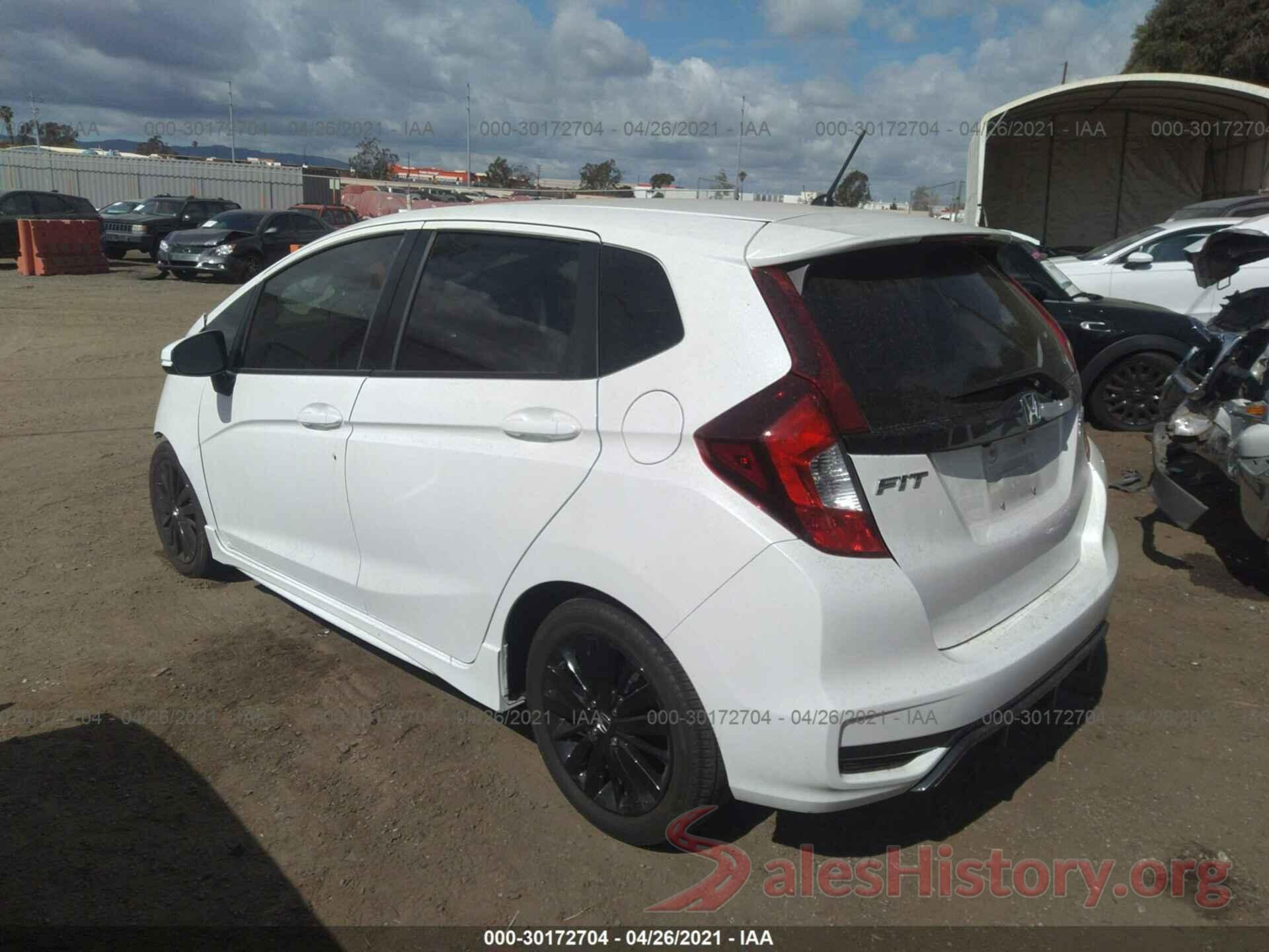 3HGGK5H69JM725563 2018 HONDA FIT