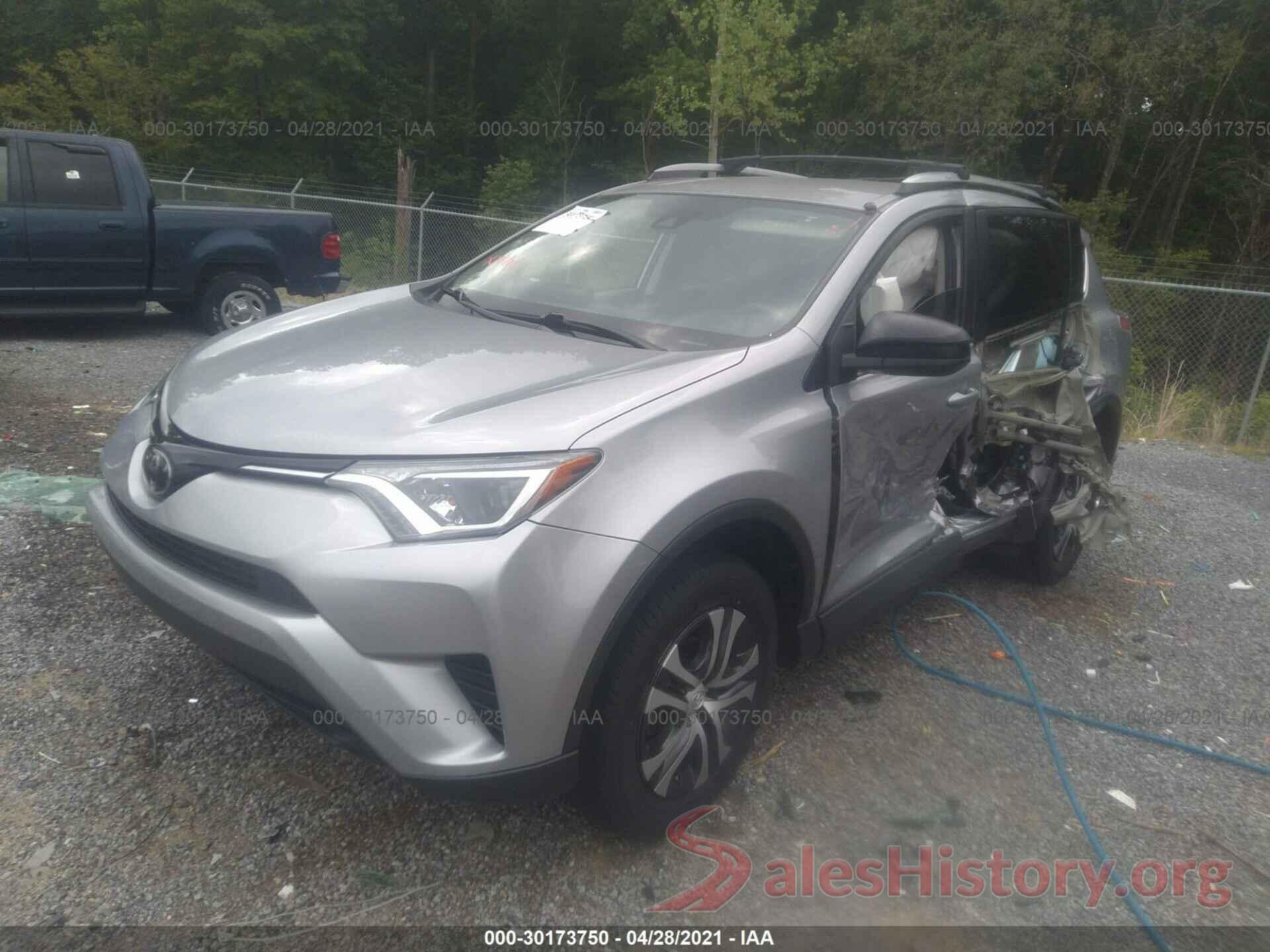 2T3ZFREV0JW418831 2018 TOYOTA RAV4