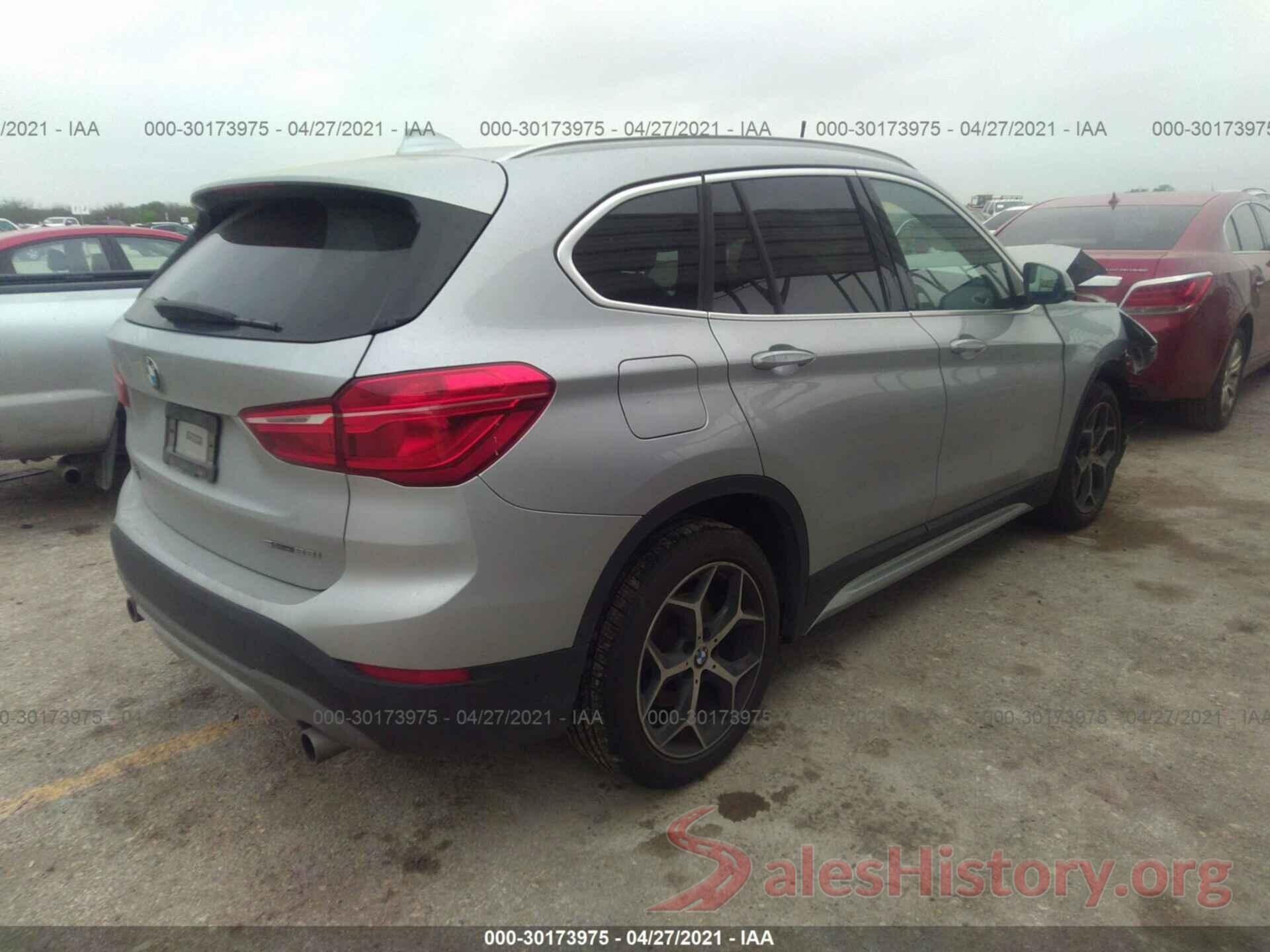 WBXHU7C30J5L08718 2018 BMW X1