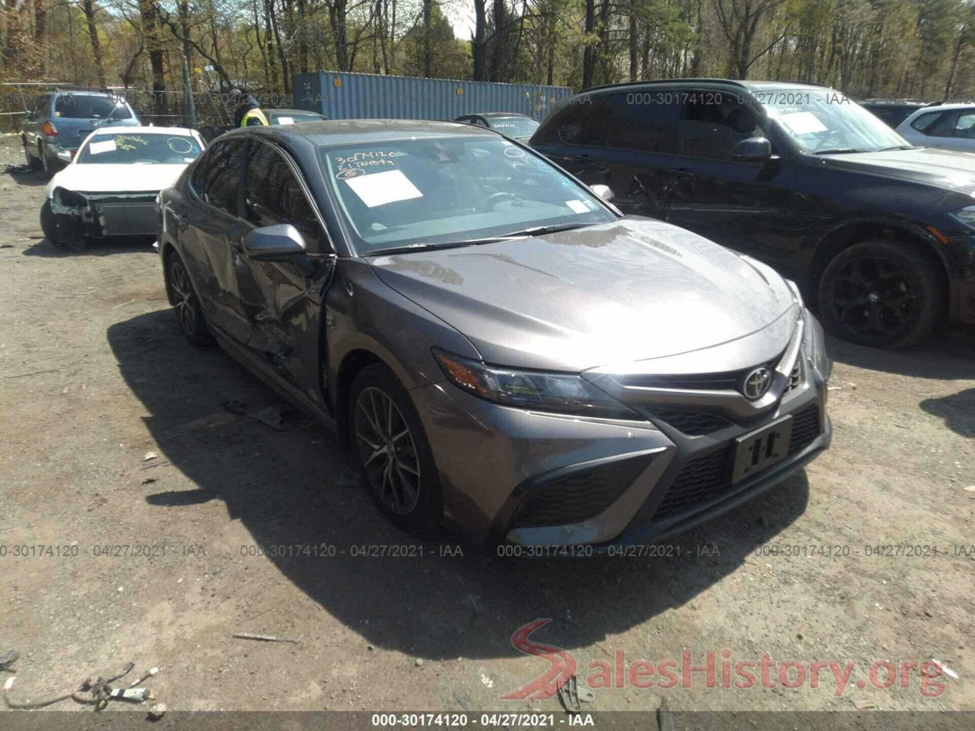 4T1G11AK2MU531681 2021 TOYOTA CAMRY