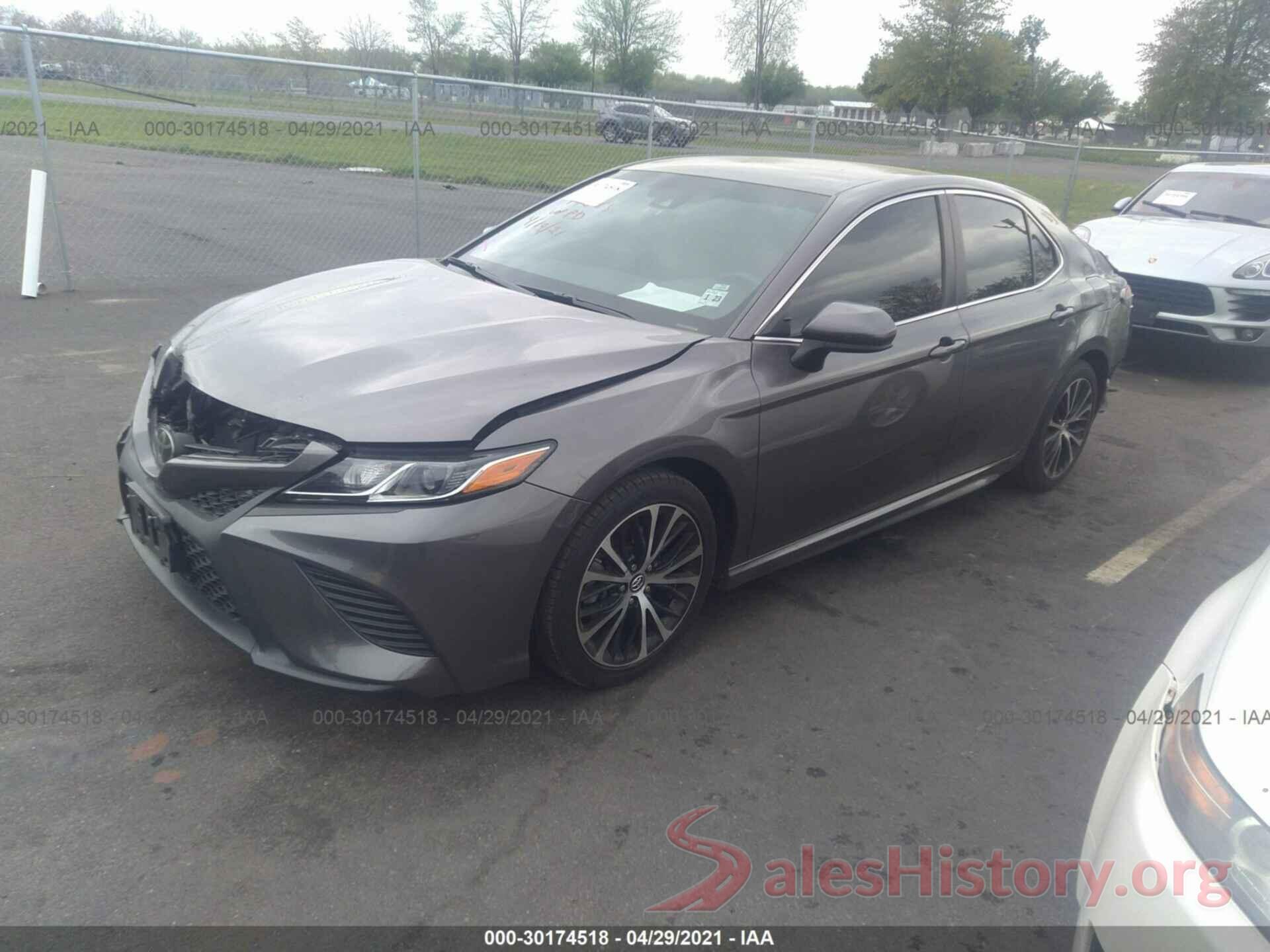 4T1B11HK6JU521148 2018 TOYOTA CAMRY