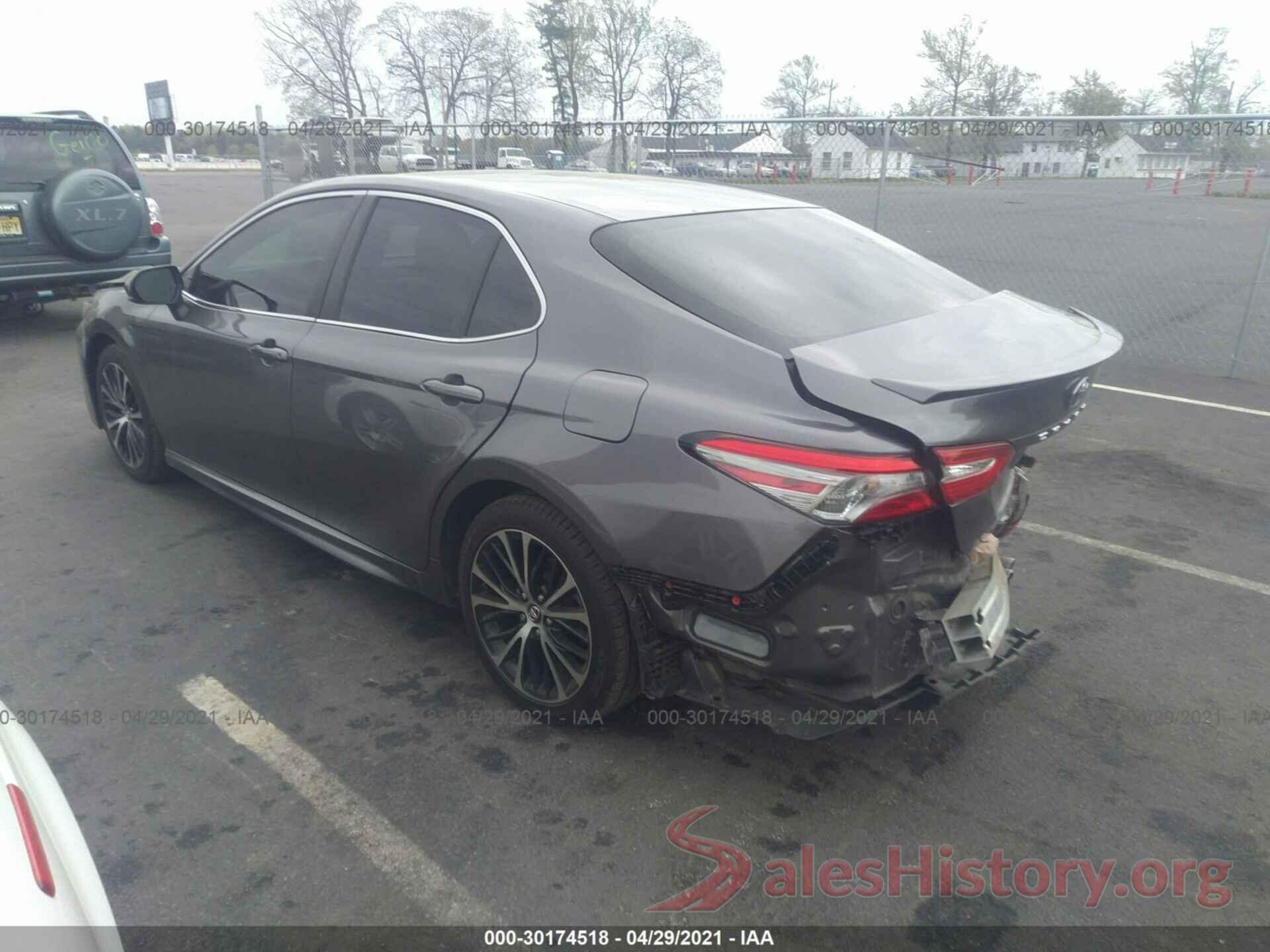 4T1B11HK6JU521148 2018 TOYOTA CAMRY