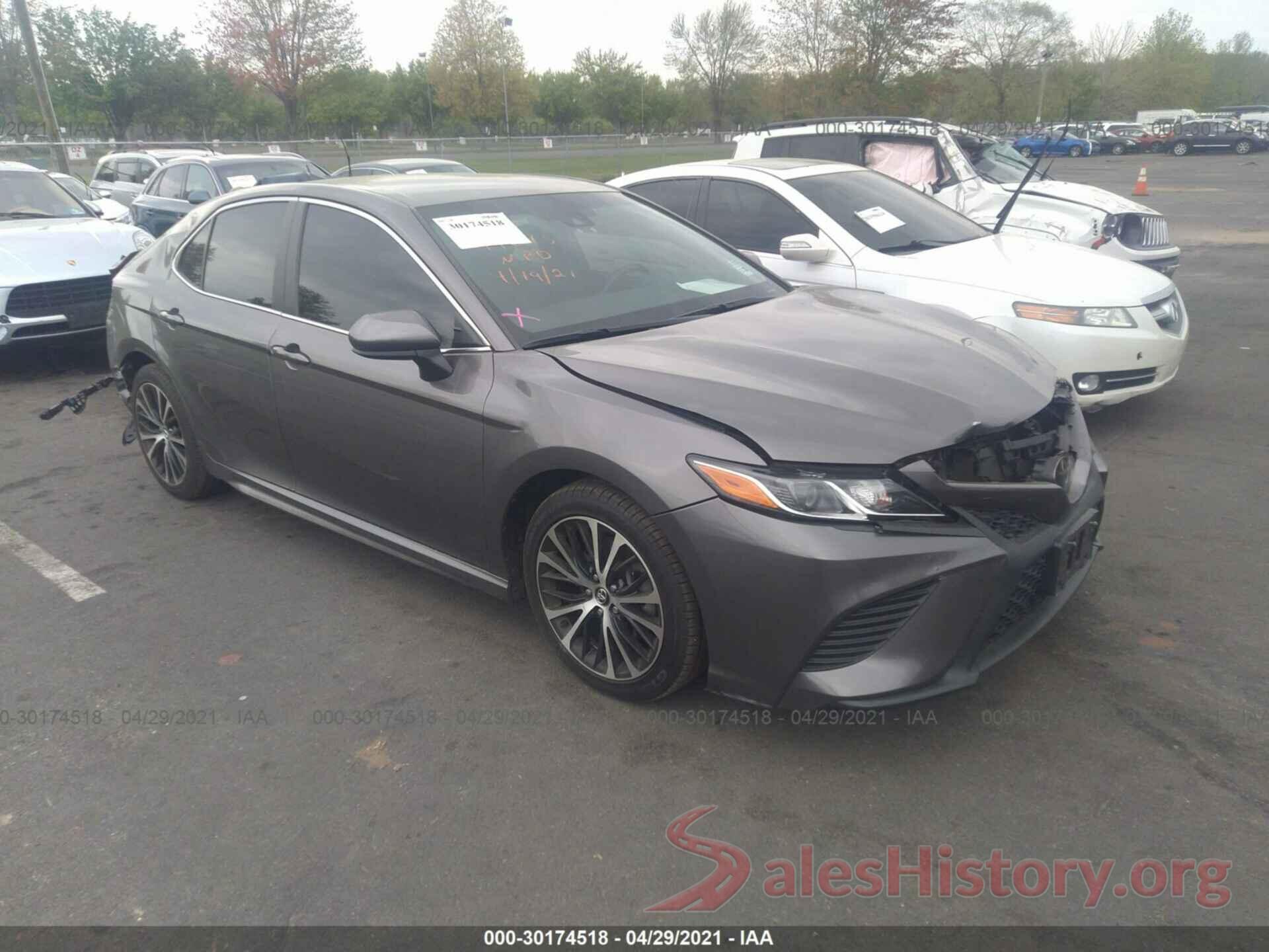 4T1B11HK6JU521148 2018 TOYOTA CAMRY