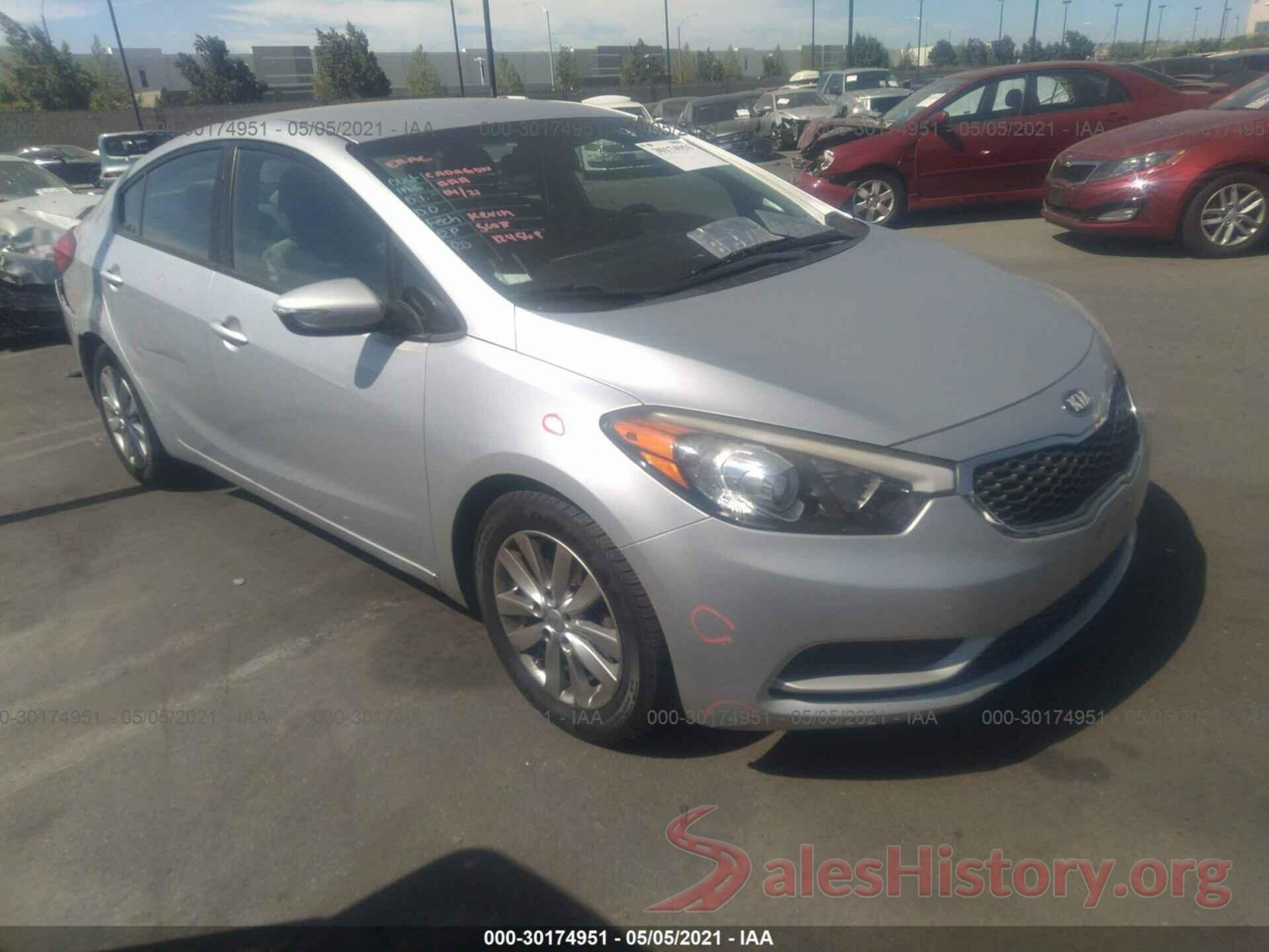 KNAFX4A62G5461467 2016 KIA FORTE