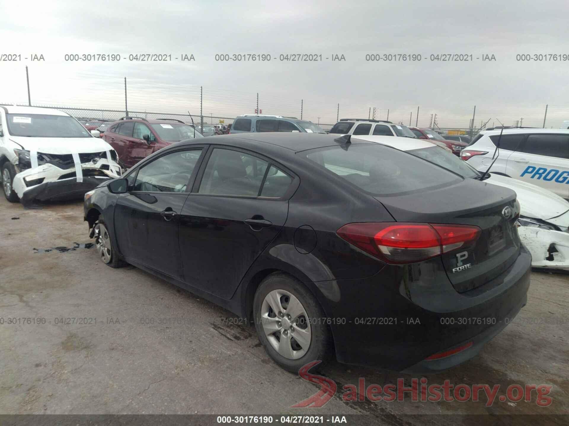 3KPFK4A74HE122175 2017 KIA FORTE