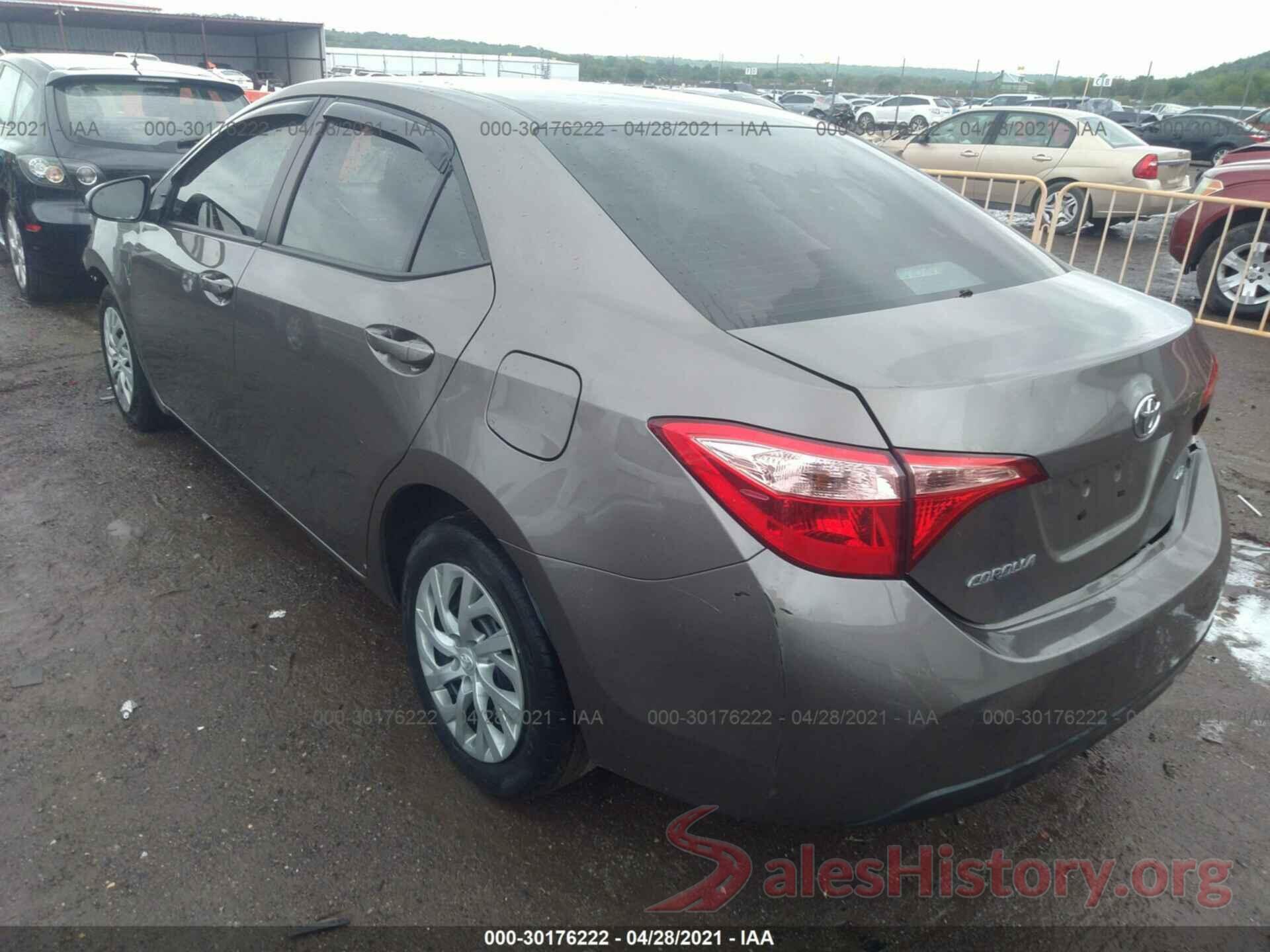 2T1BURHE2JC028925 2018 TOYOTA COROLLA