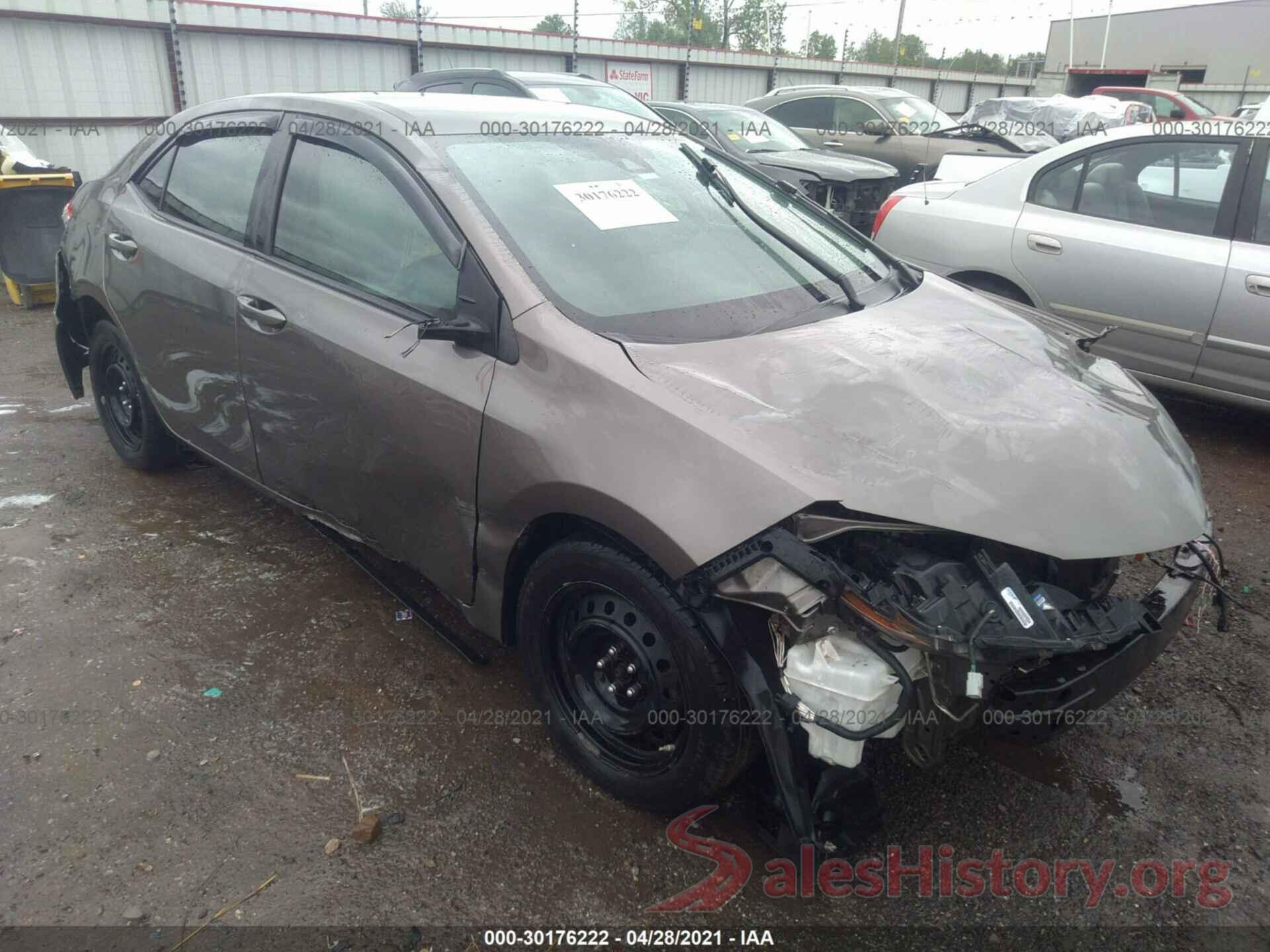 2T1BURHE2JC028925 2018 TOYOTA COROLLA